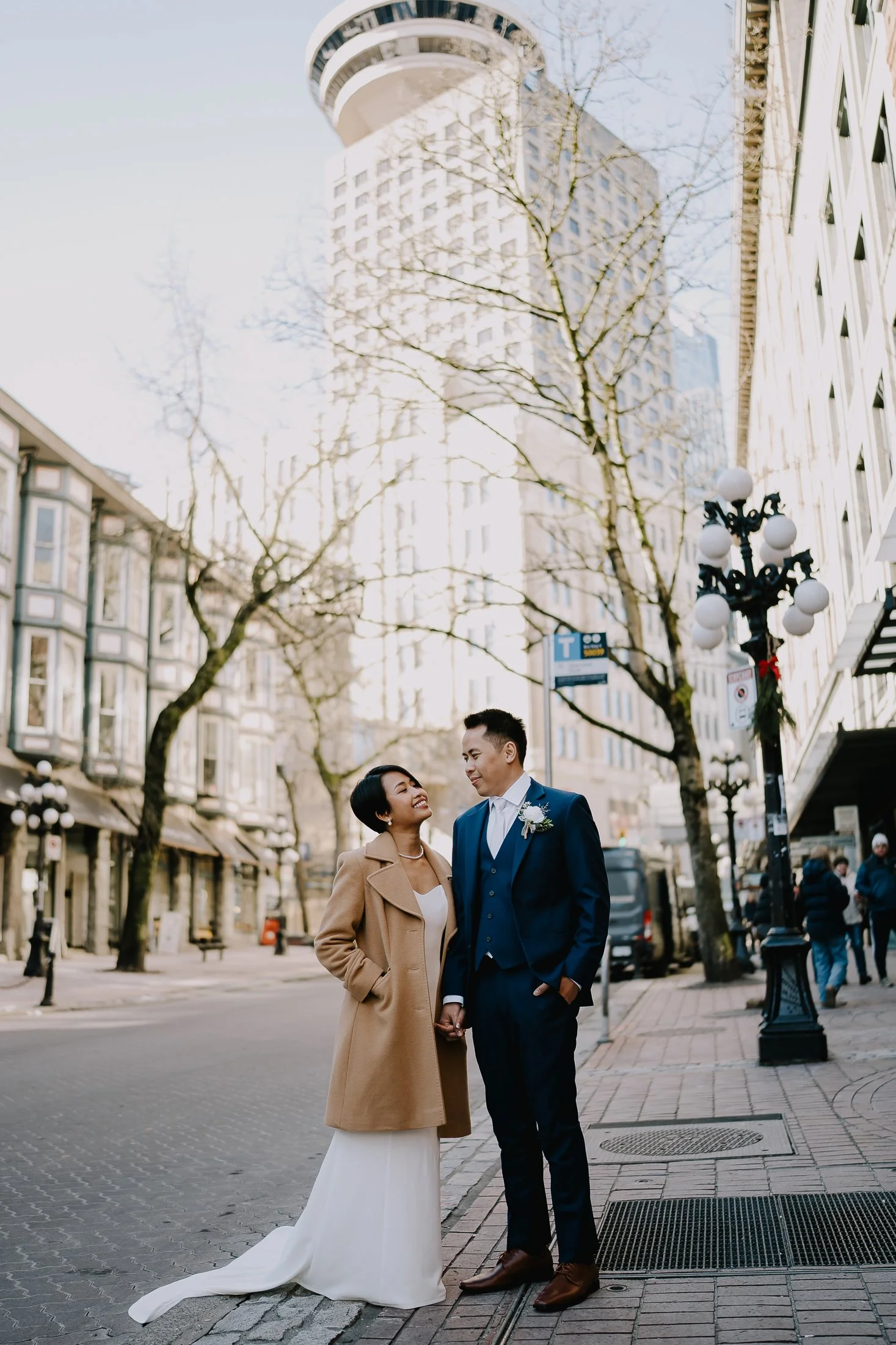 Elegant Vancouver Indoor Elopement by www.dynamicweddings.ca - 29.jpg
