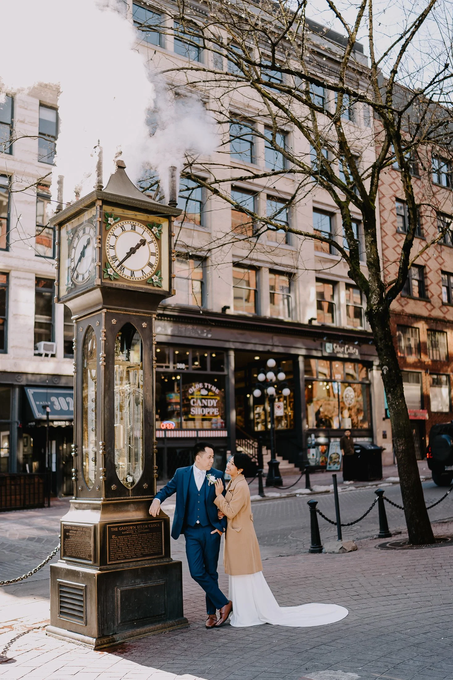 Elegant Vancouver Indoor Elopement by www.dynamicweddings.ca - 31.jpg