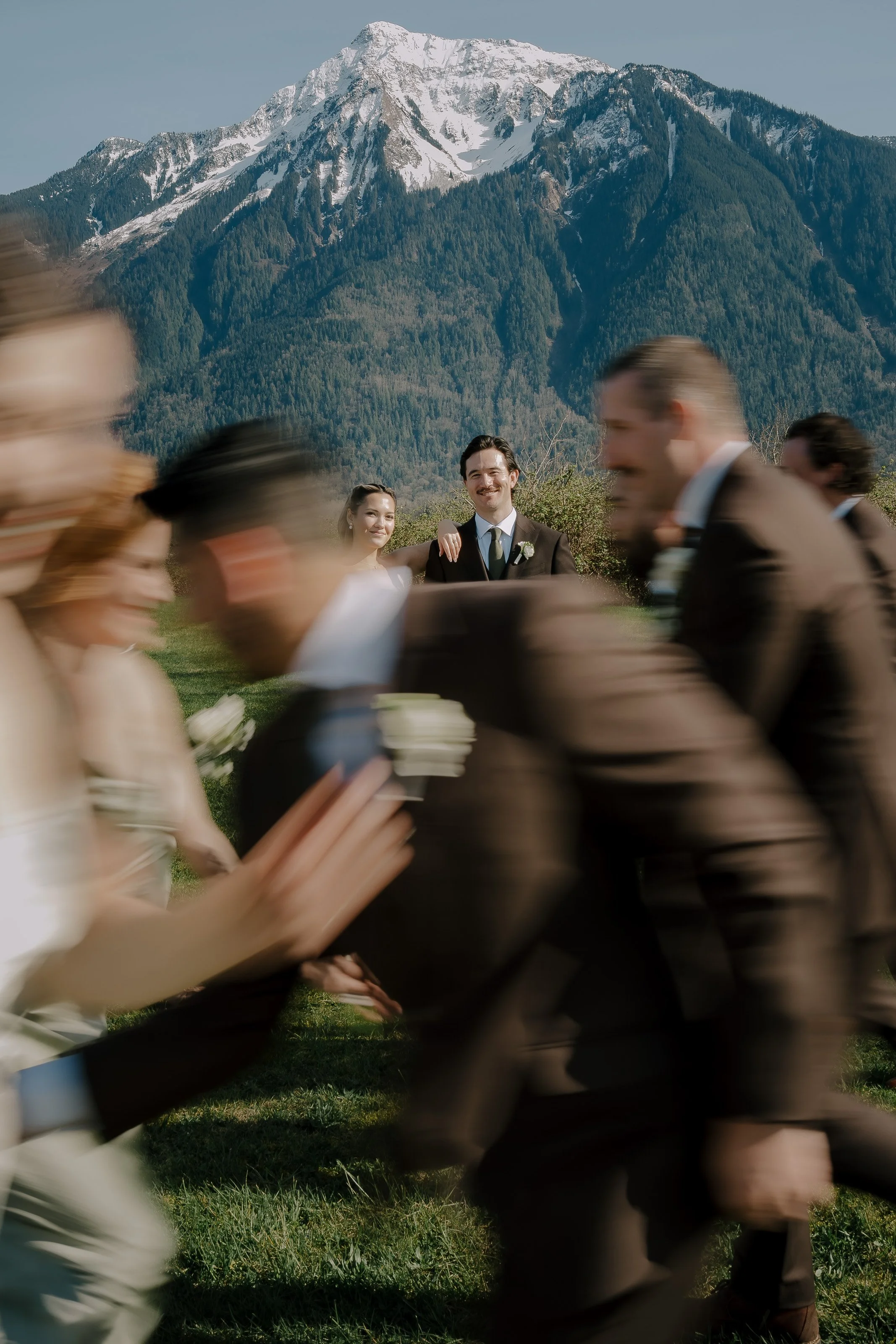 H&S Fraser River Lodge wedding by www.dynamicweddings.ca Officiant DJ photographer Vancouver wedding-69.jpg