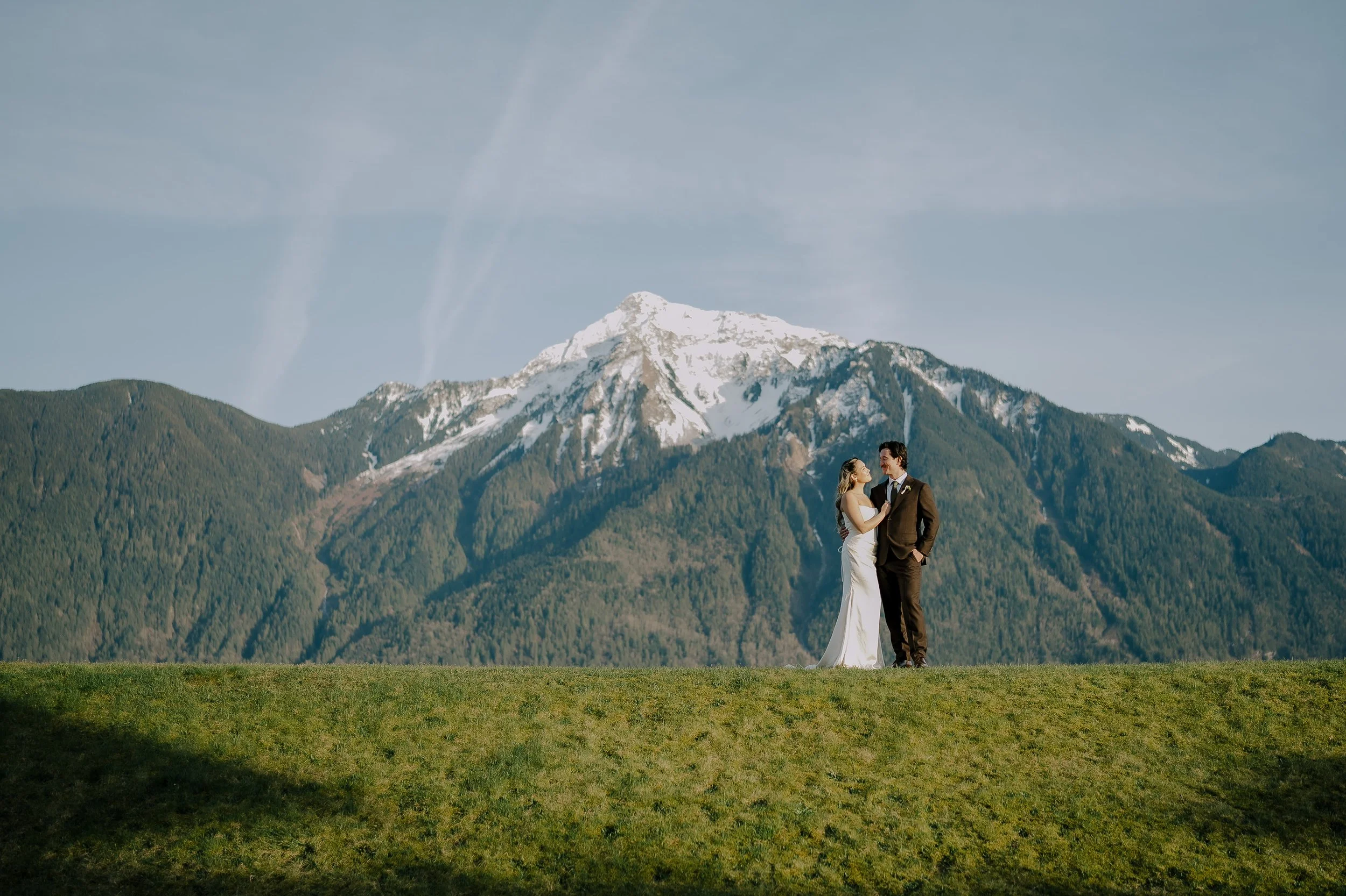 H&S Fraser River Lodge wedding by www.dynamicweddings.ca Officiant DJ photographer Vancouver wedding-102.jpg