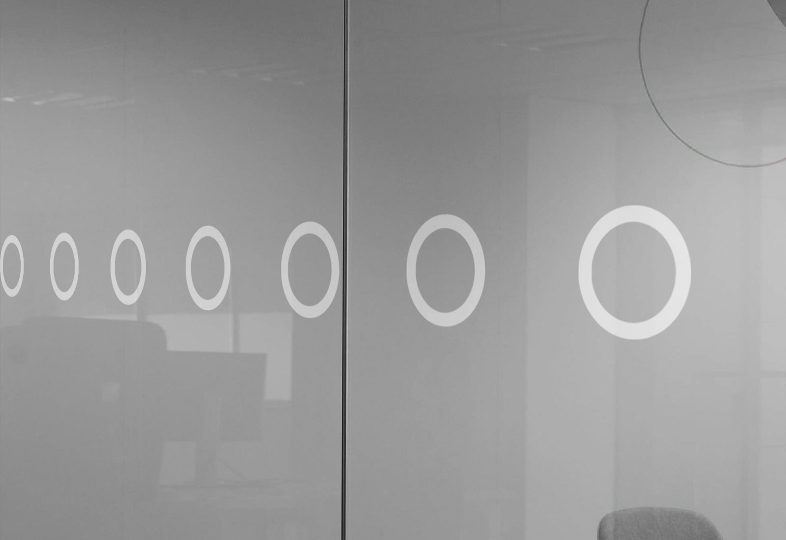 Safety Glass Frosting Outline Dots Manifestations