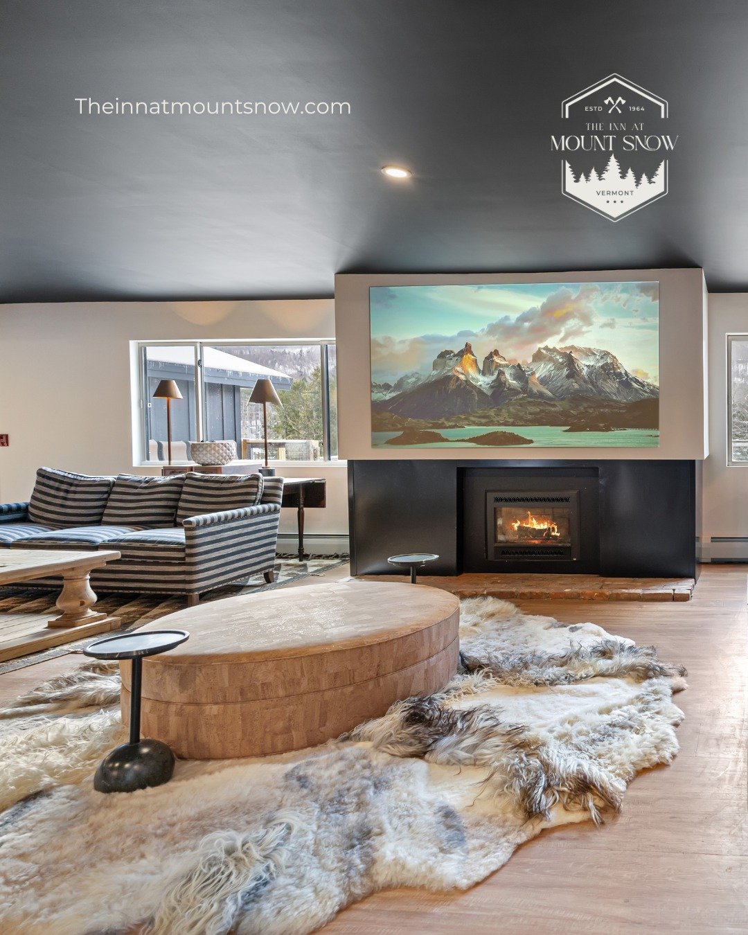 Who says meetings have to feel like meetings? With its oversized hearth, plush seating, and laid-back elegance, our Great Room sets the tone for something different.

It&rsquo;s a space where ideas flow more freely, conversations run deeper, and team