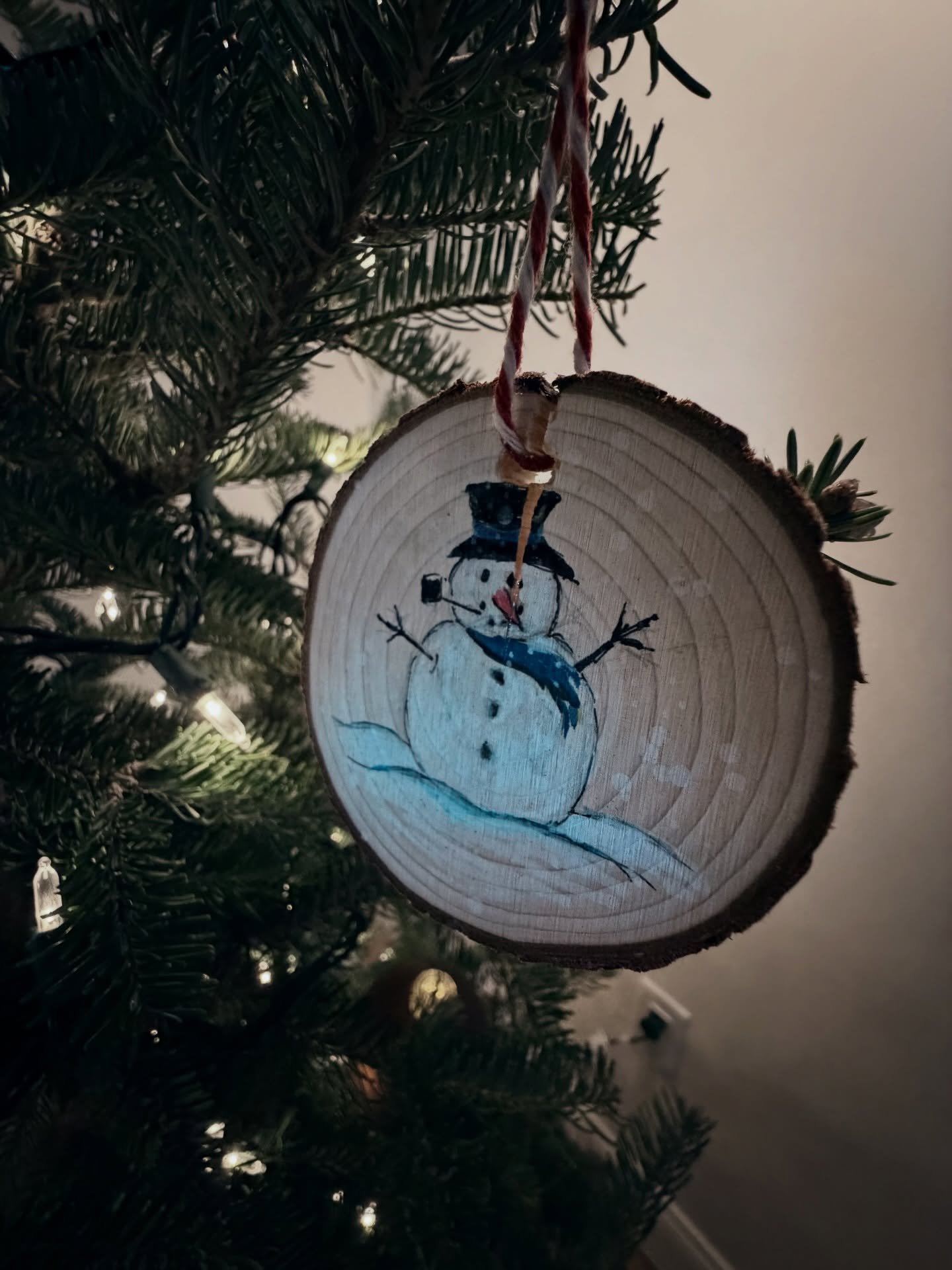 🎅🏼❄️🤶🏼☃️ Merry Christmas &amp; Happy Holidays from us at The Inn at Mount Snow!

✨🎄🎨🌲 Check out the most beautiful and creative ornaments that our guests made to deck out our lobby trees in style