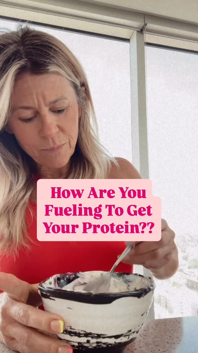 Eating my protein like it’s my job - because hitting that 1g per ideal body weight isn’t always easy!
Yes, I choose BioEdge to help me hit my goal - and yep, it’s vanilla (even though I don’t do vanilla π). Yes that's the ti