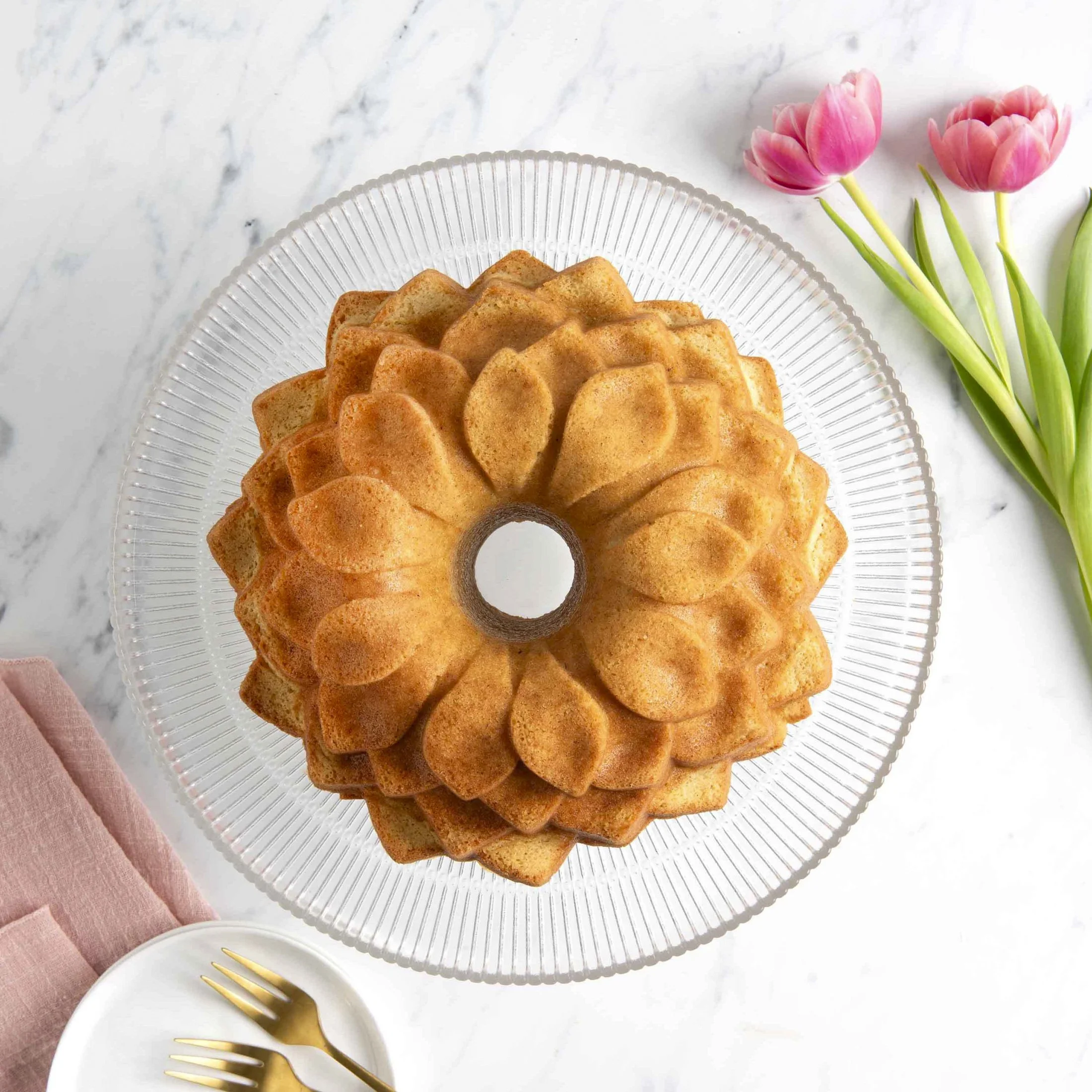 87537_Blossom Bundt Pan_2025_8_2200x2200.JPG