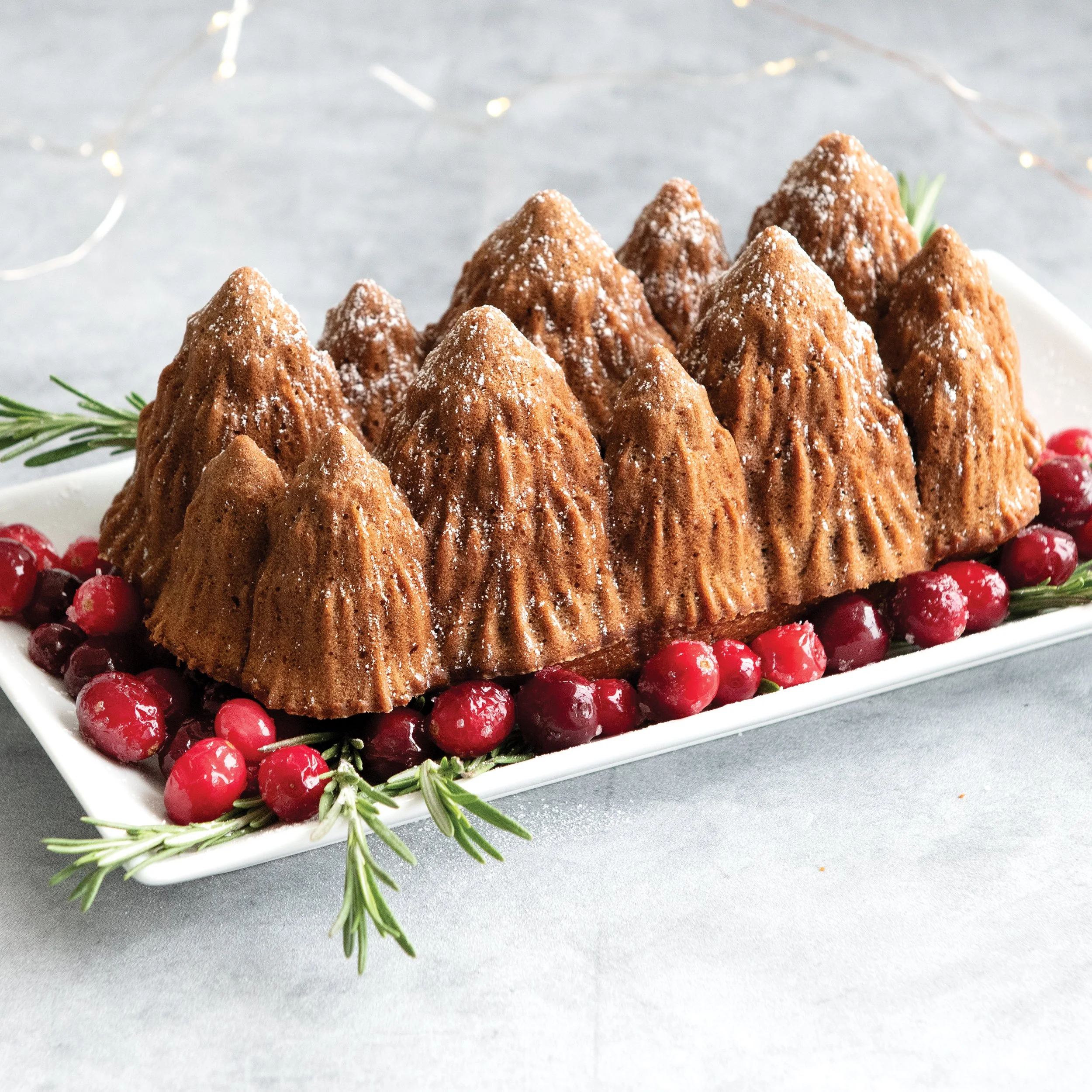 96748_Alpine Forest Loaf Pan_03_3K.jpg