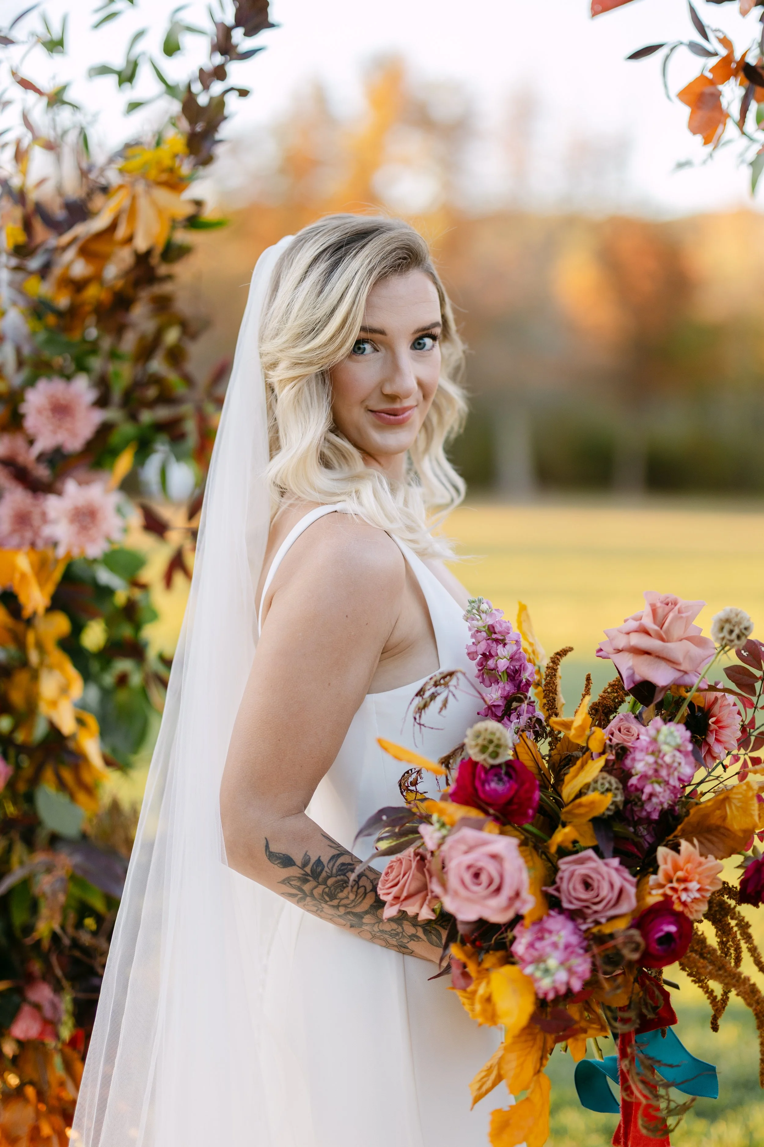 Romantic mountain wedding florals designed by a Cashiers, North Carolina wedding florist.
