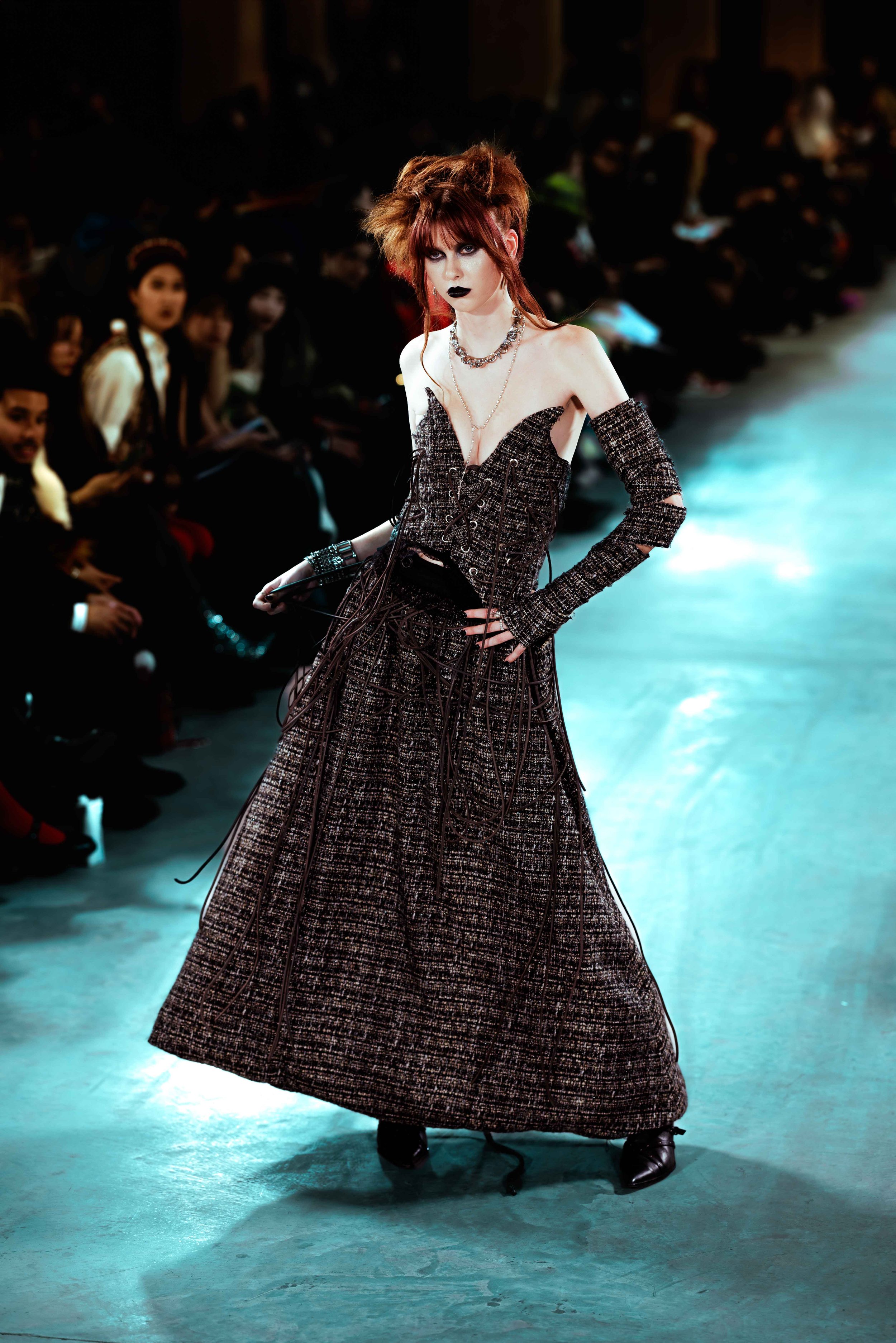 LOOK 17 ~
Tweed Corset with “Messy”
Leather & Rope Detailing + Beaded Stones
Ankle Length Bubble Skirt