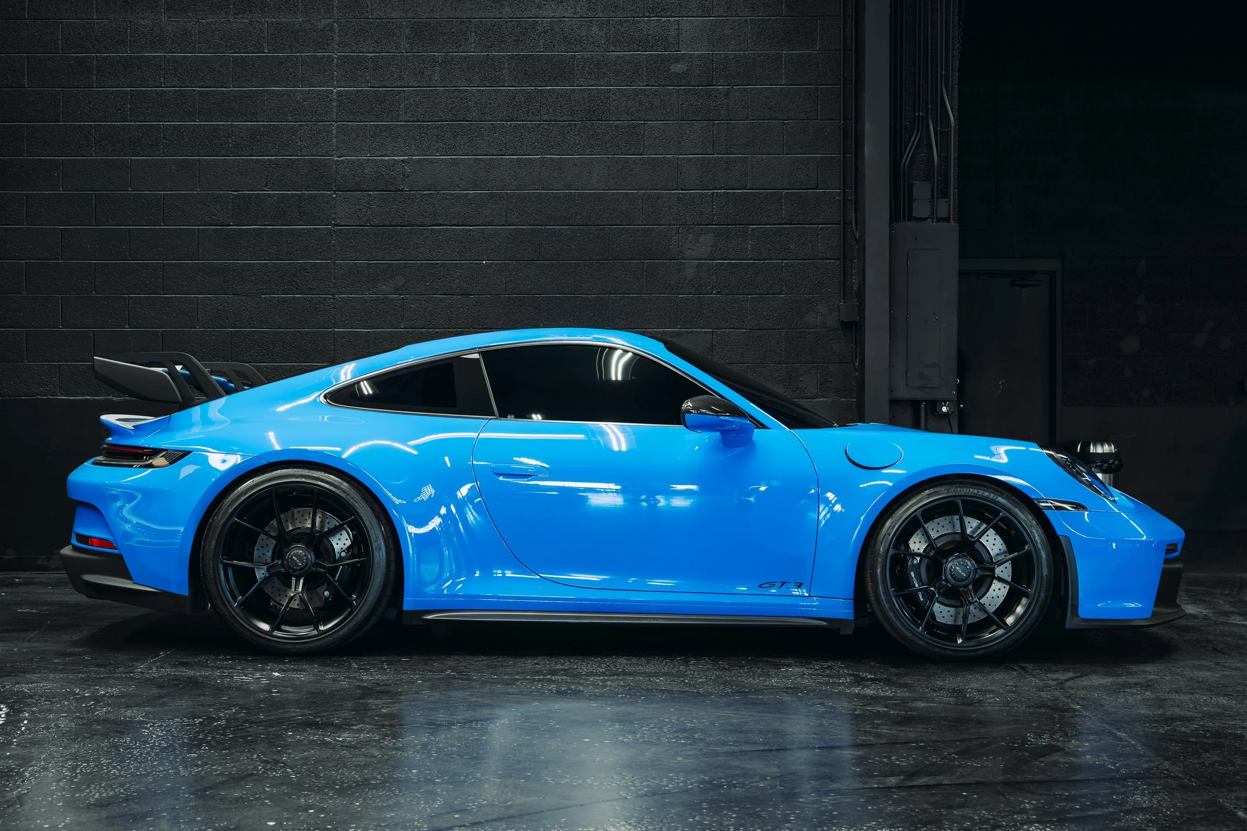 PORSCHE
GT3 Side View