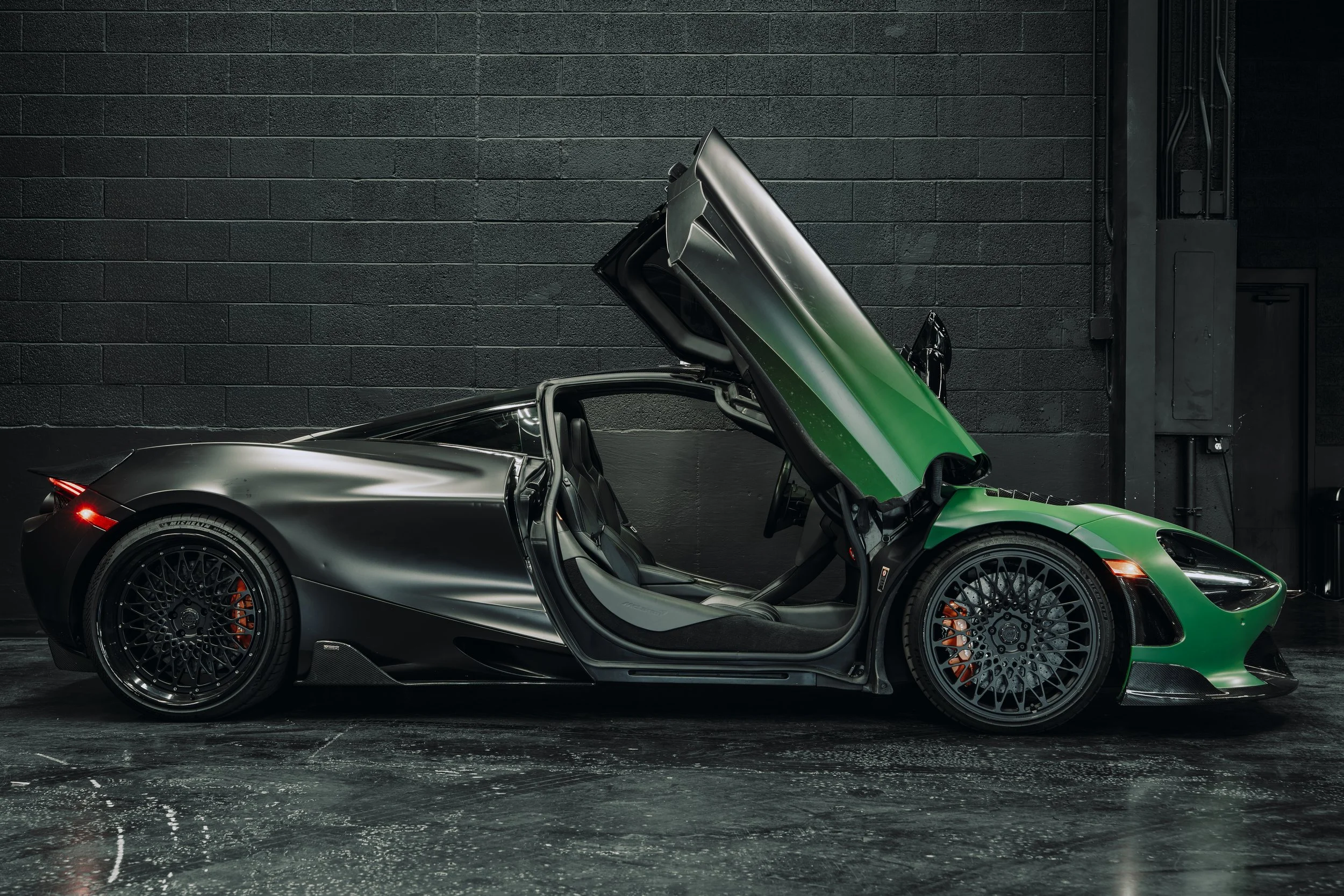Mclaren
720S  Green Side View With Open Doors