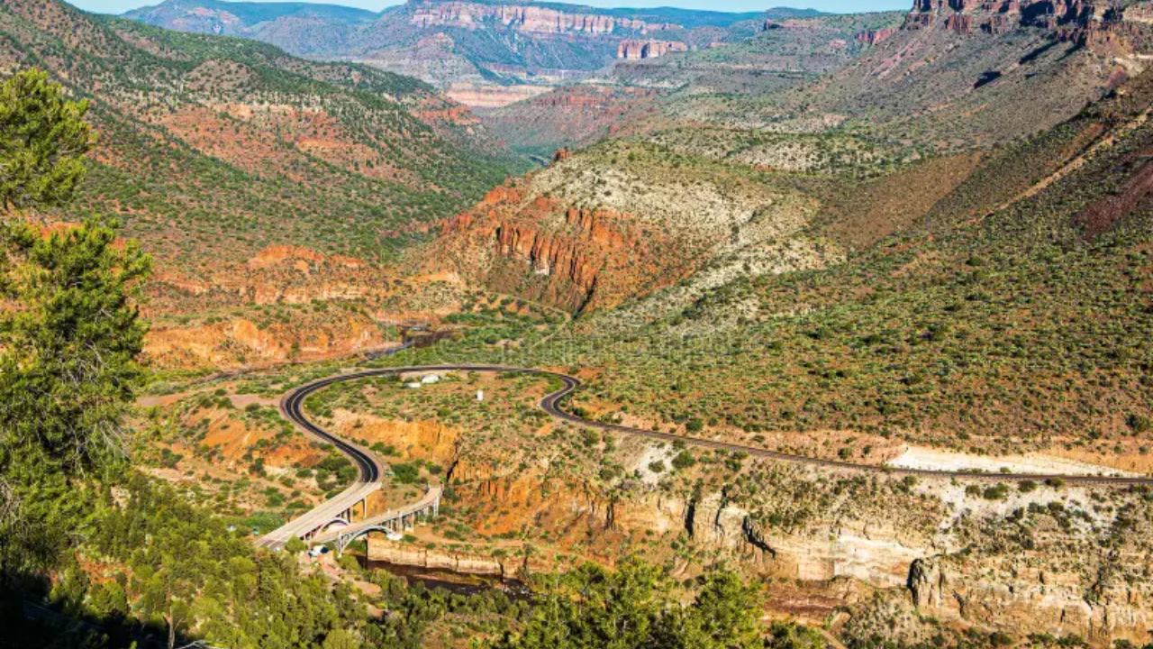 Salt River Canyon (Highway 60)