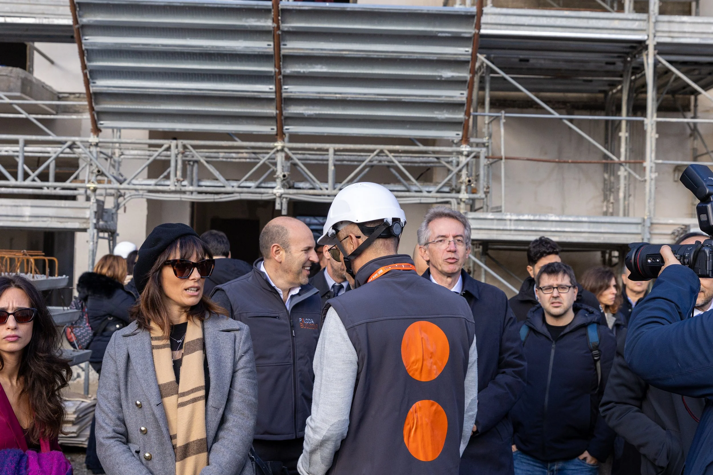 Piloda Building - Napoli Scampia, visita del sindaco Gaetano Manfredi.JPG