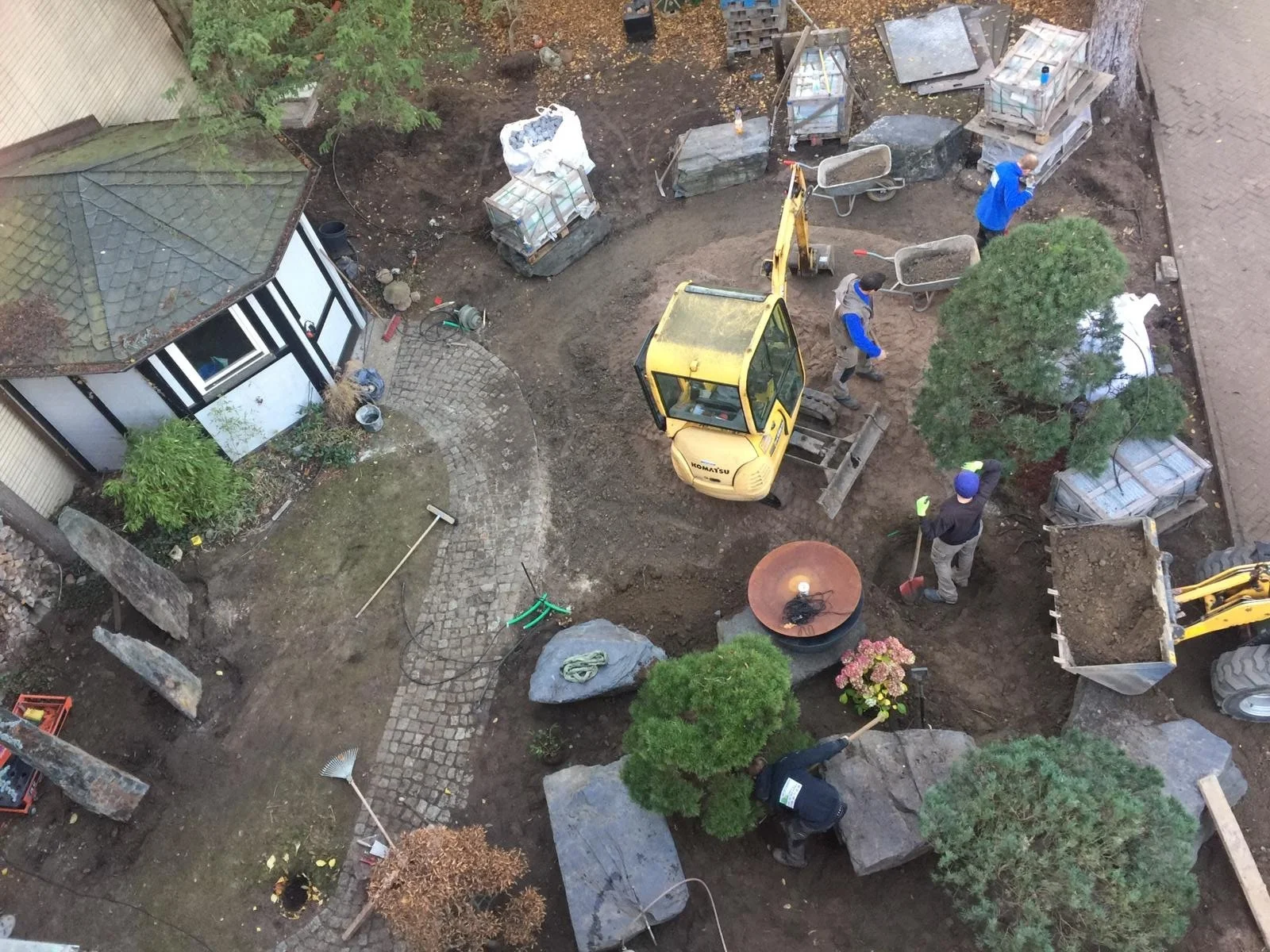 Neuanlage Terrasse und Pflanzflächen4.jpg