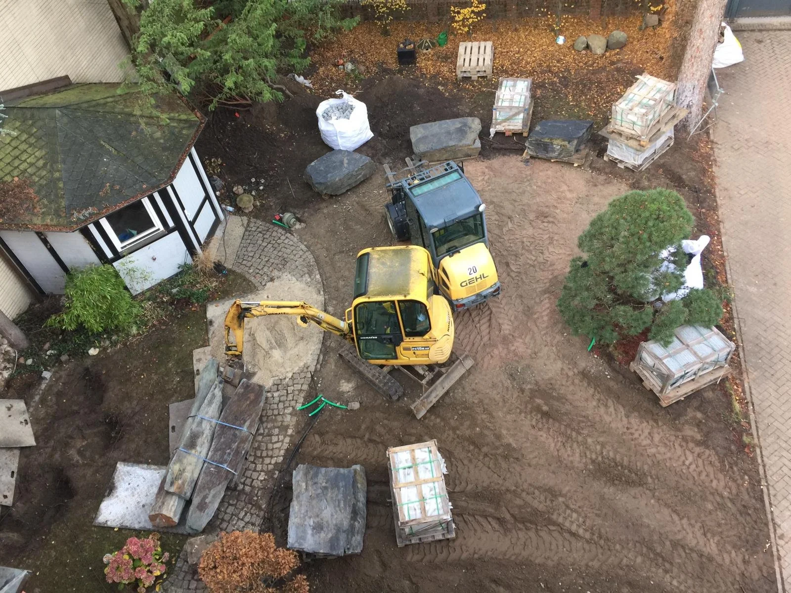 Neuanlage Terrasse und Pflanzflächen6.jpg