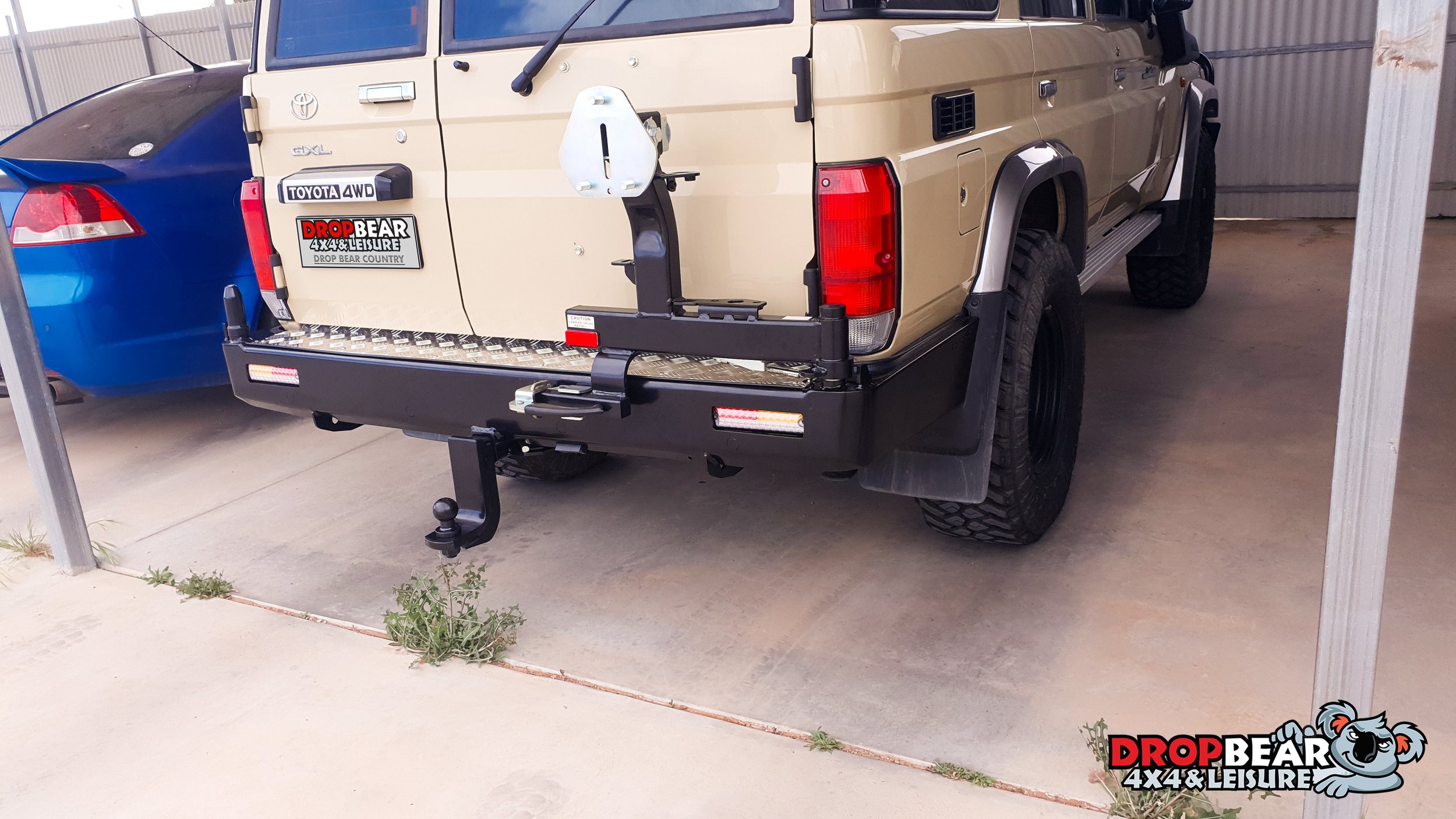 Matches the rugged aesthetics of the Toyota Landcruiser 76 Series