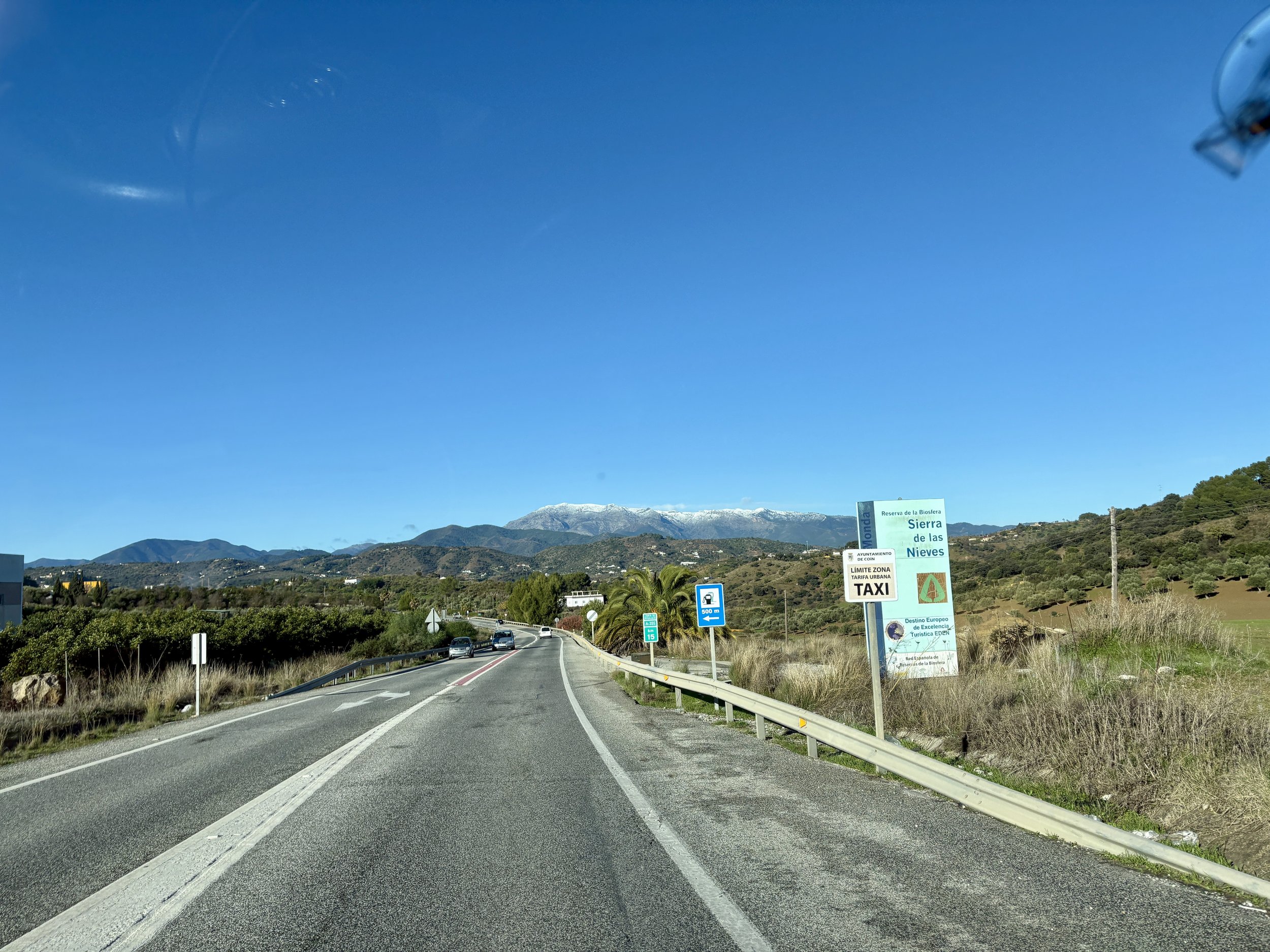 Maar ooo wat mooi om de sneeuw te zien op de toppen van de bergen.