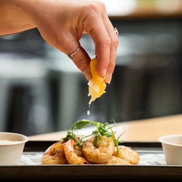 Fresh, local, and proud of it. We serve the best of the West&mdash;come see us for lunch or a cold one after work.

🍔 🍤 Every dish features ingredients sourced from our community, ethically and sustainably.

🔗 www.thebrewery.co.nz/food