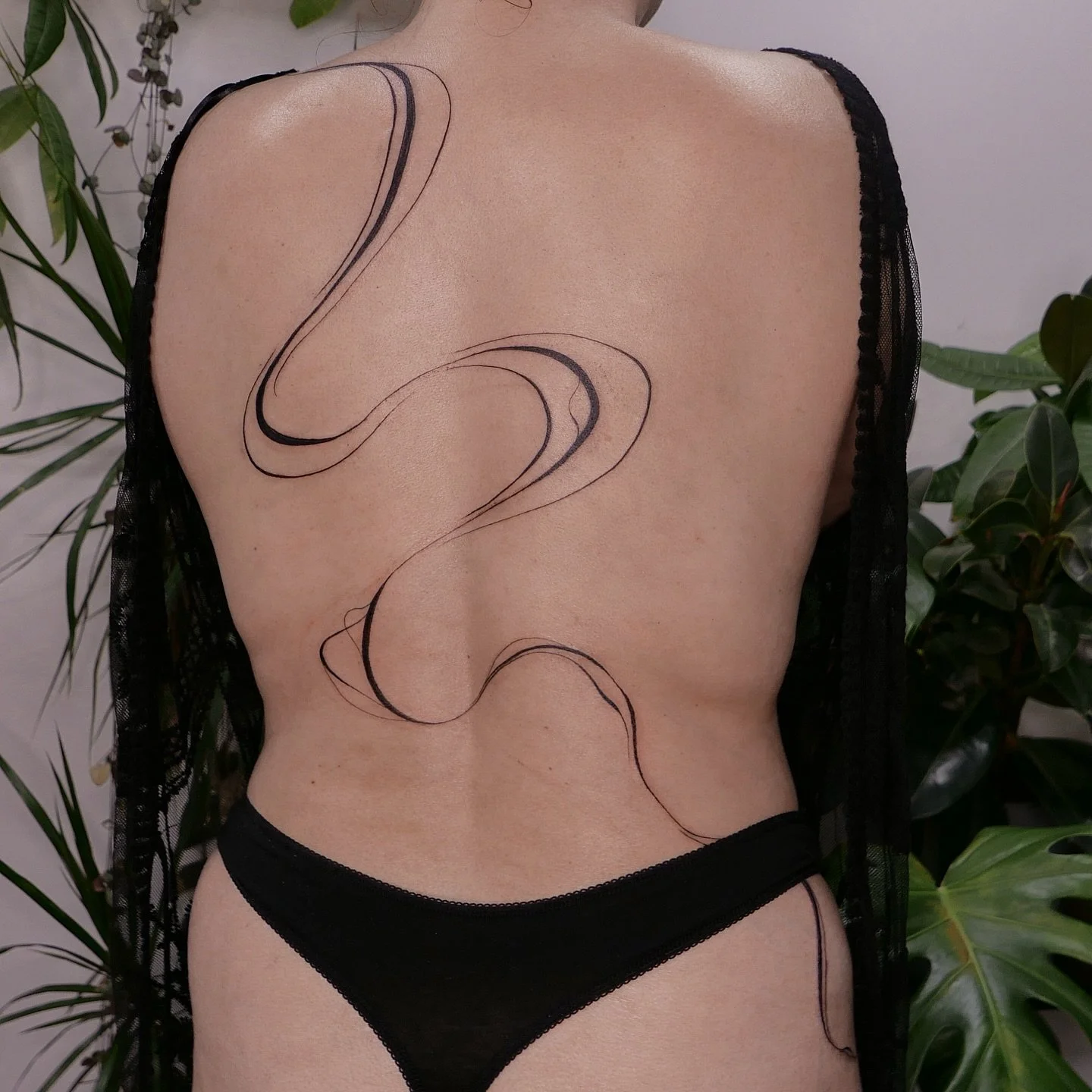 Beautiful freehand suminagashi by Charlotte ༄