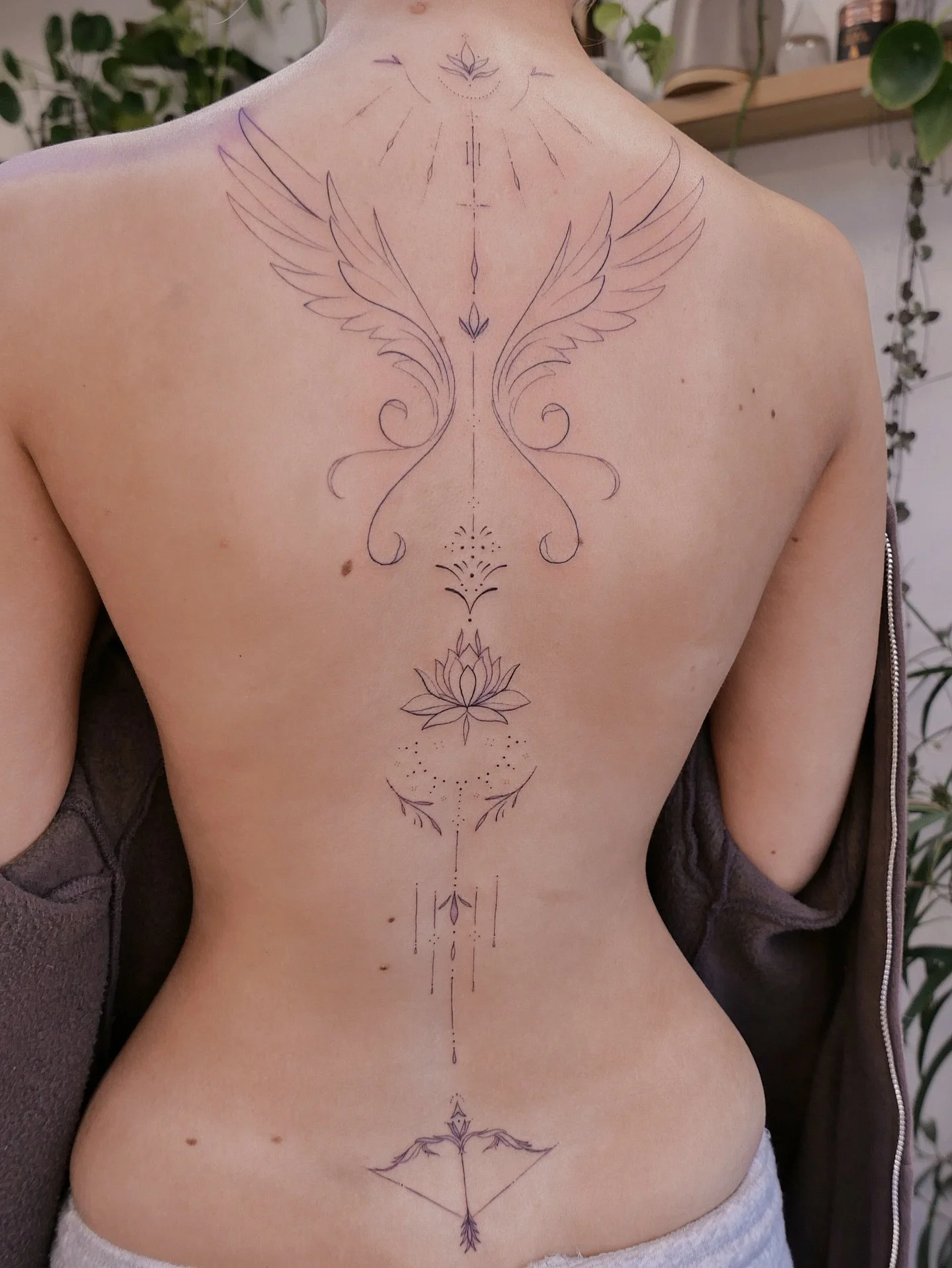 Beautiful first tattoo for our client 🪽