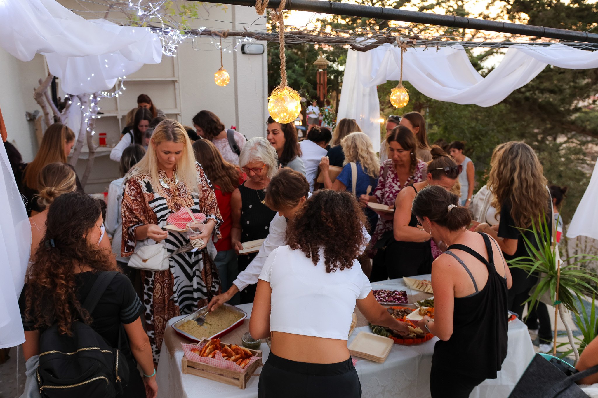 🌸 Thank you for an unforgettable Grand Opening! 🌸
We are so grateful to everyone who joined us in celebrating the beginning of Lea Women’s Wellness and Arts Center. The day was filled with joy, connection, and inspiration as we gathered to c