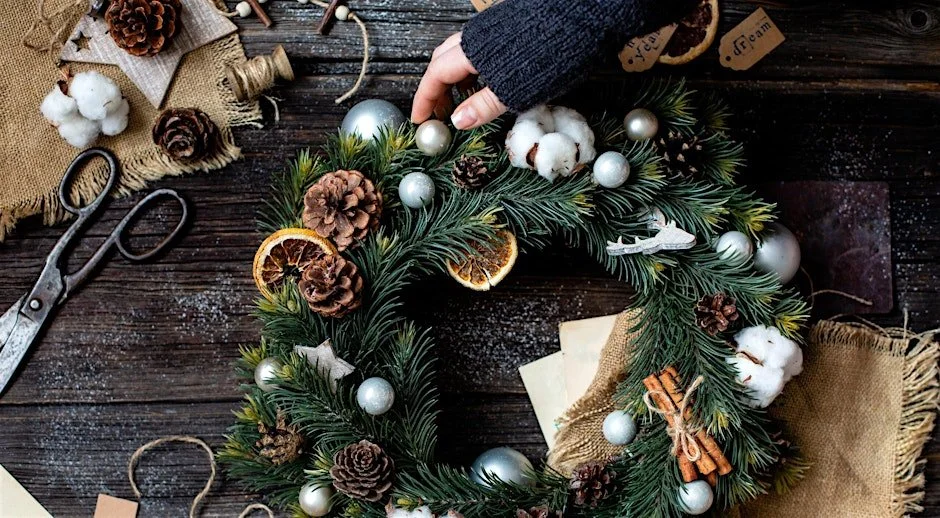 Kick off the Christmas season at The Highway! Join James Hetherington for festive wreath making & a glass of fizz.