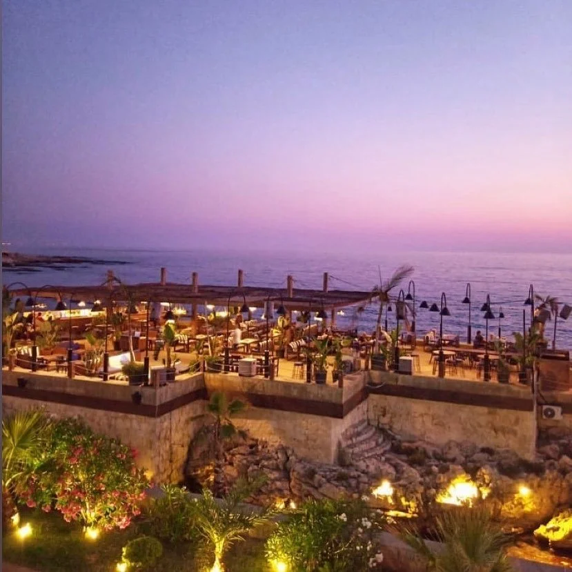 Enjoy a peaceful  sunset at our place ! 

☎️ 09 79 11 11
📸 @georgdib