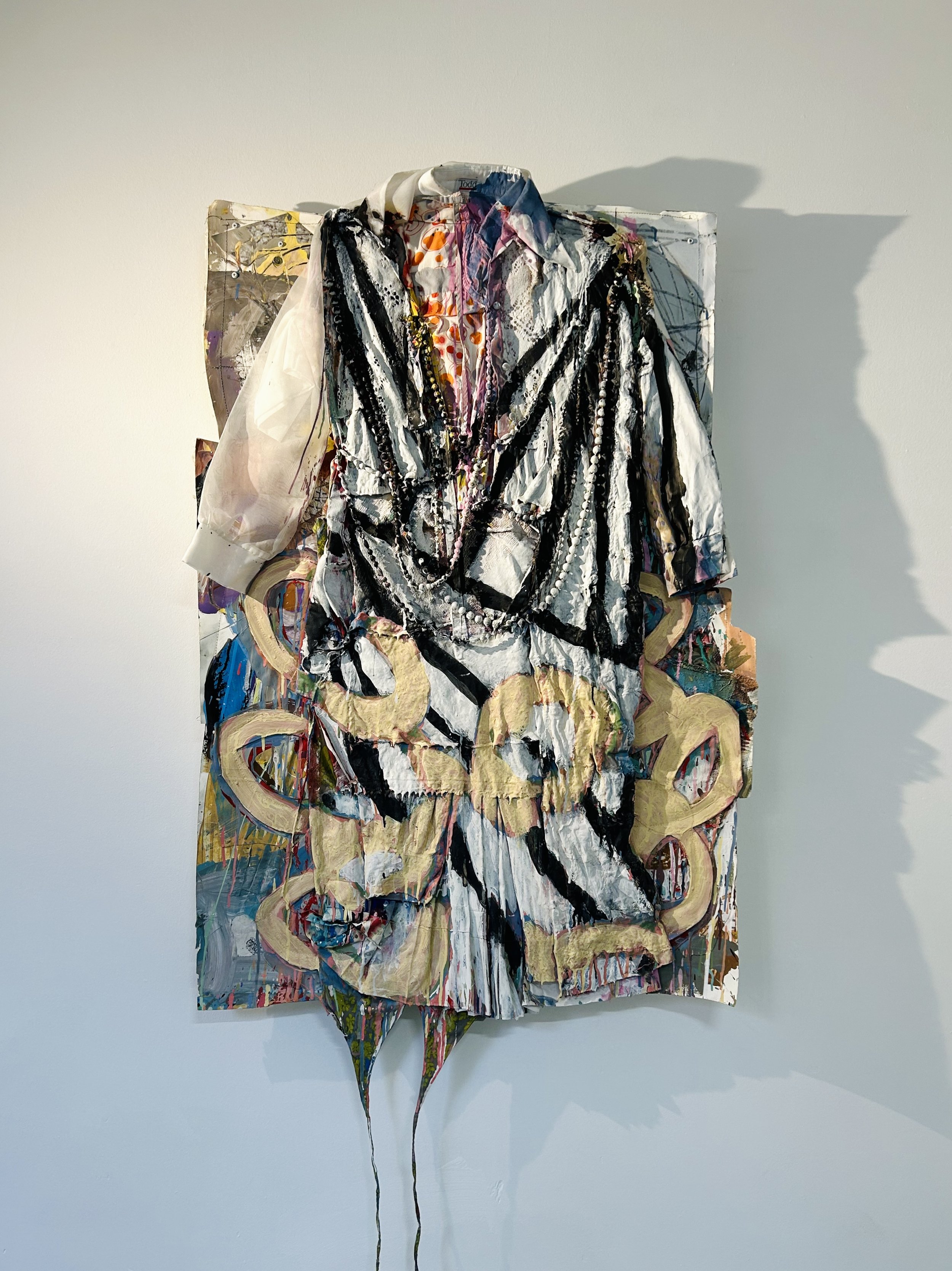  YELLOW DRESS 
 Fabrics, collage, papers, paint
 139 X 84 X 12,5 cm
 2013