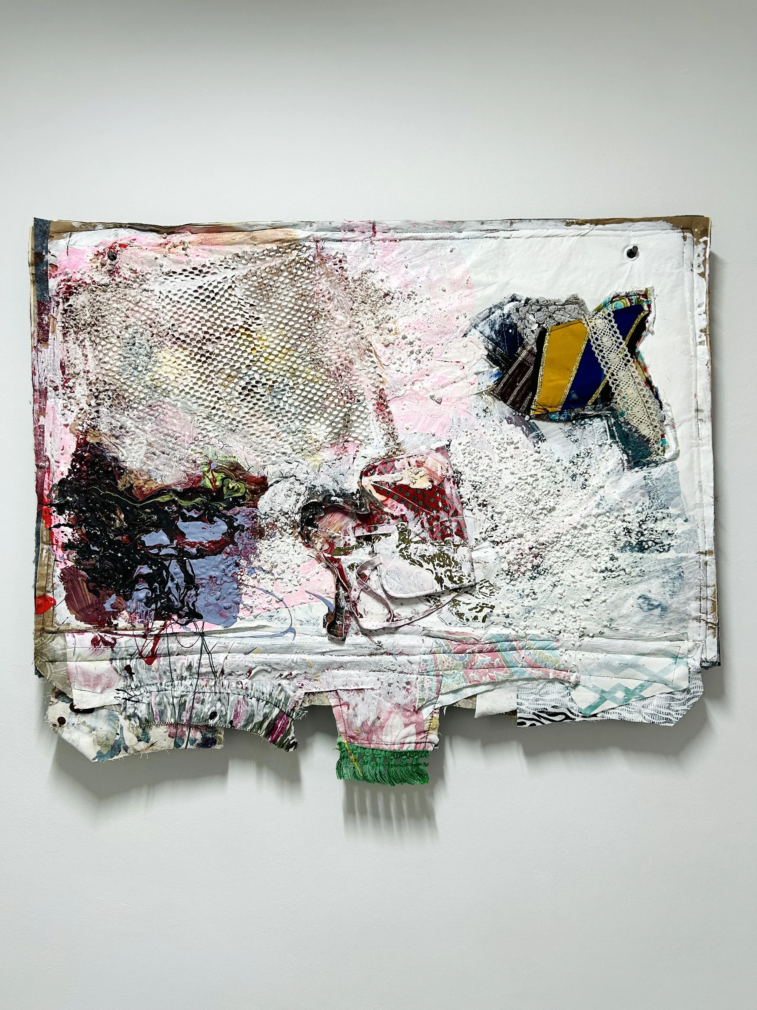  SMALL PURSE #5 
 Fabrics, paint, small purse, paper, textures, collage
 91,5 X 81 X 2,5 cm
 2022