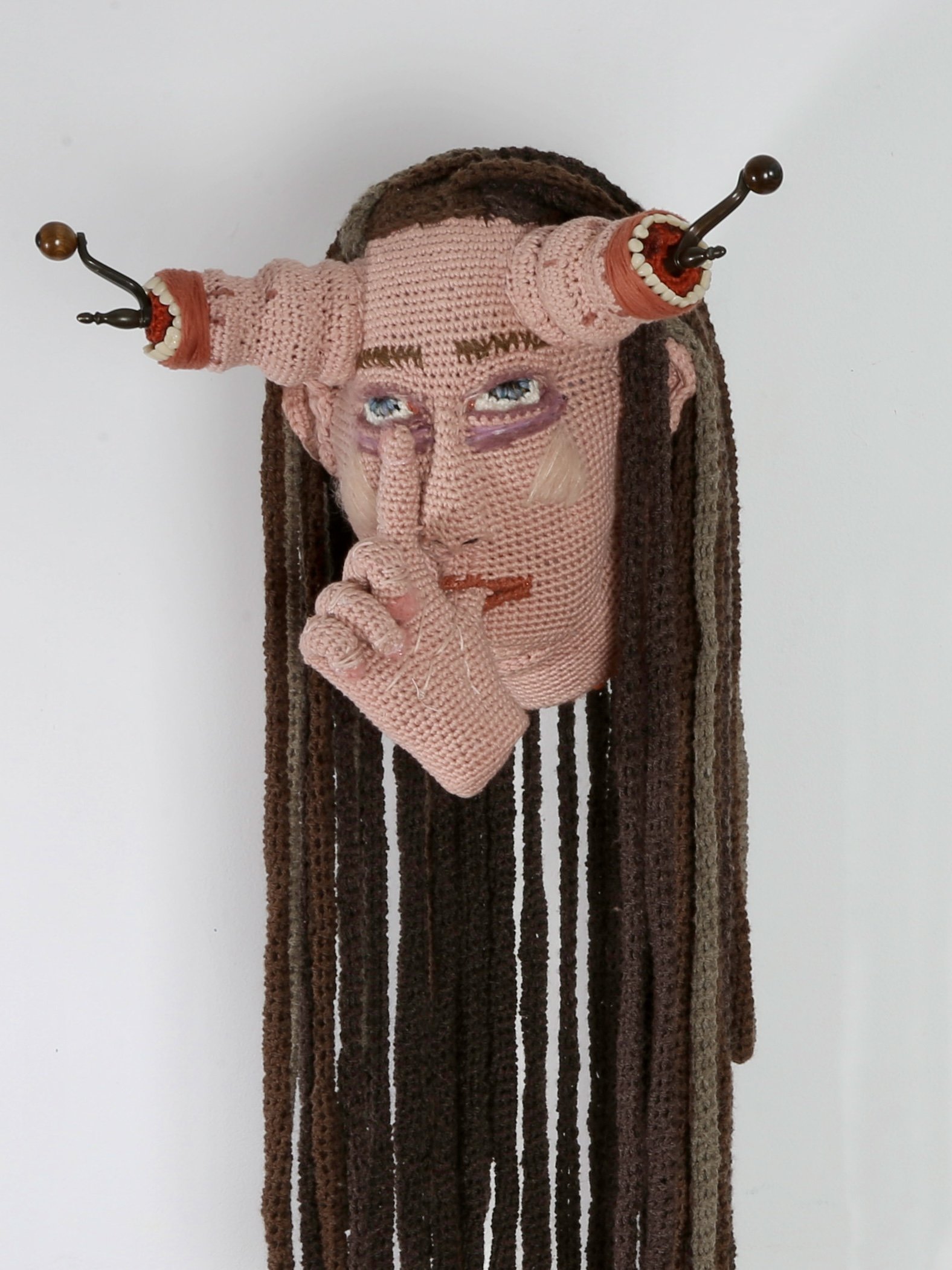  Tatum Kempers 
 INSOMNIA WALZ
 Yarn (cotton, wool, acrylic, recycled plastic bottle yarn), teddy bear stuffing, pepper mills, fake teeth
 approx. 80 × 40 cm