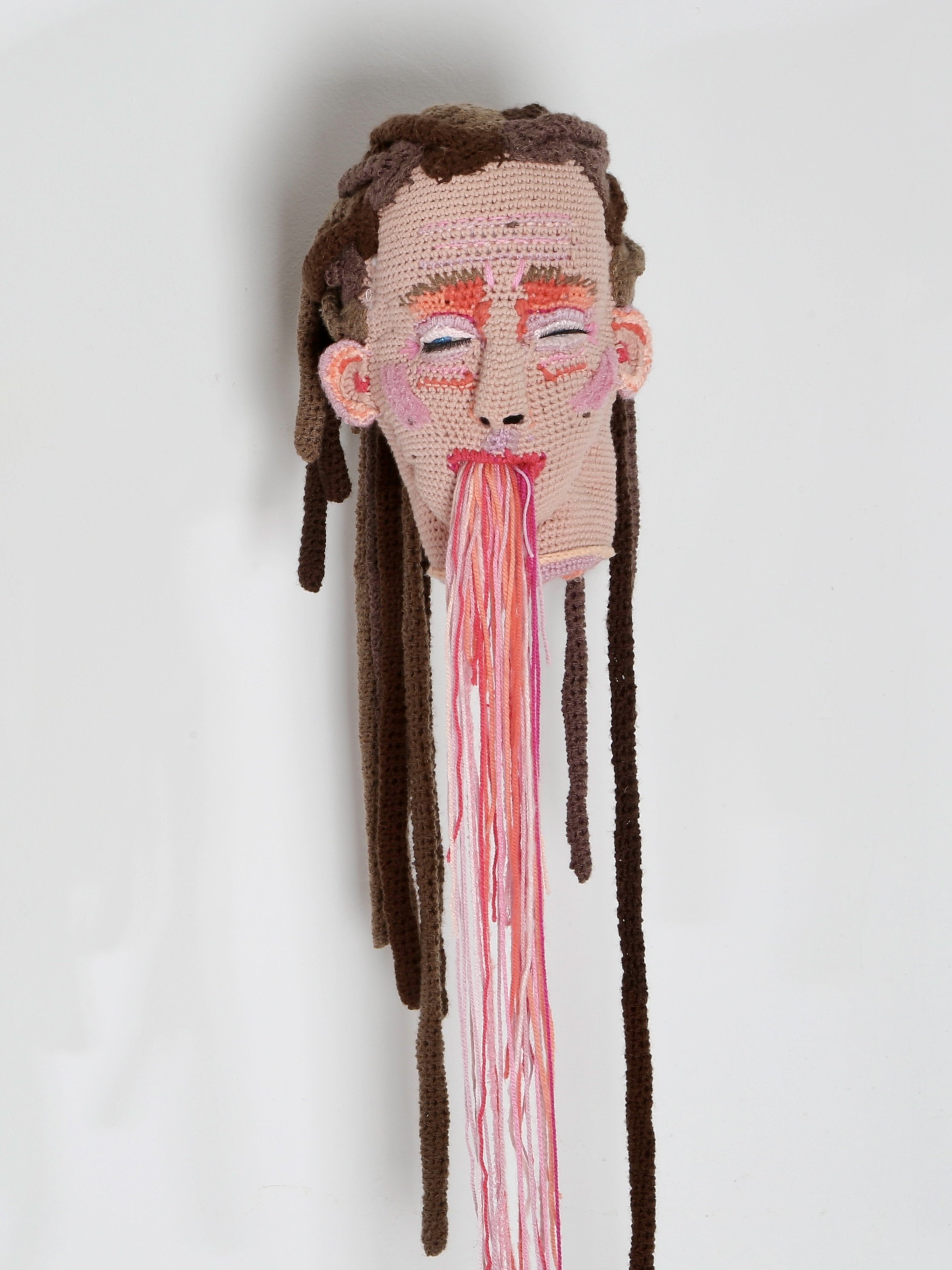  Tatum Kempers 
 THE DEATH OF MY EGO
 Yarn (cotton, wool, acrylic, recycled plastic bottle yarn), teddy bear stuffing
 approx. 100 × 25 cm