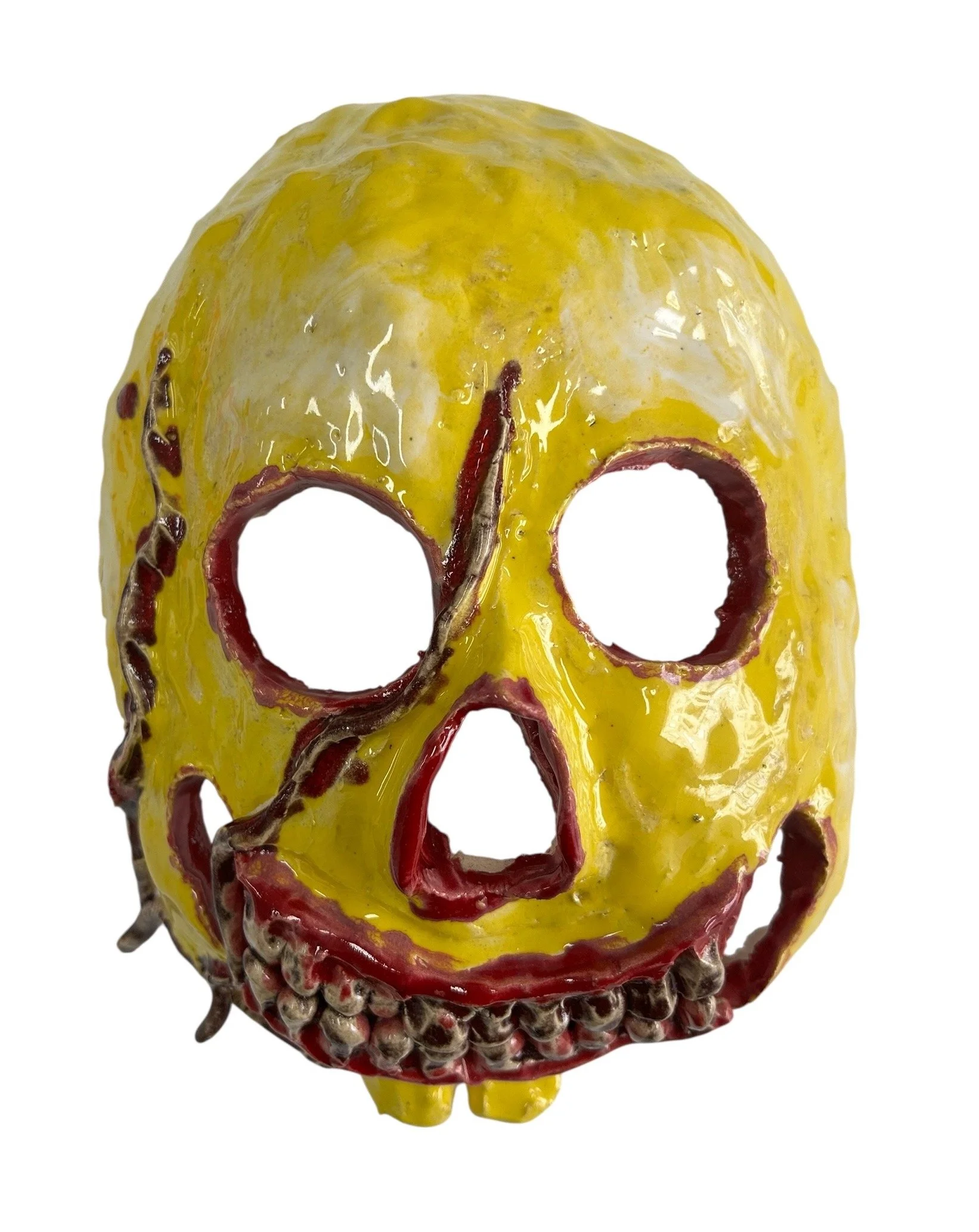  UNTILTED  
 Ceramic mask
  16 X 23 X 13 cm  
 Glazed ceramic
 2024