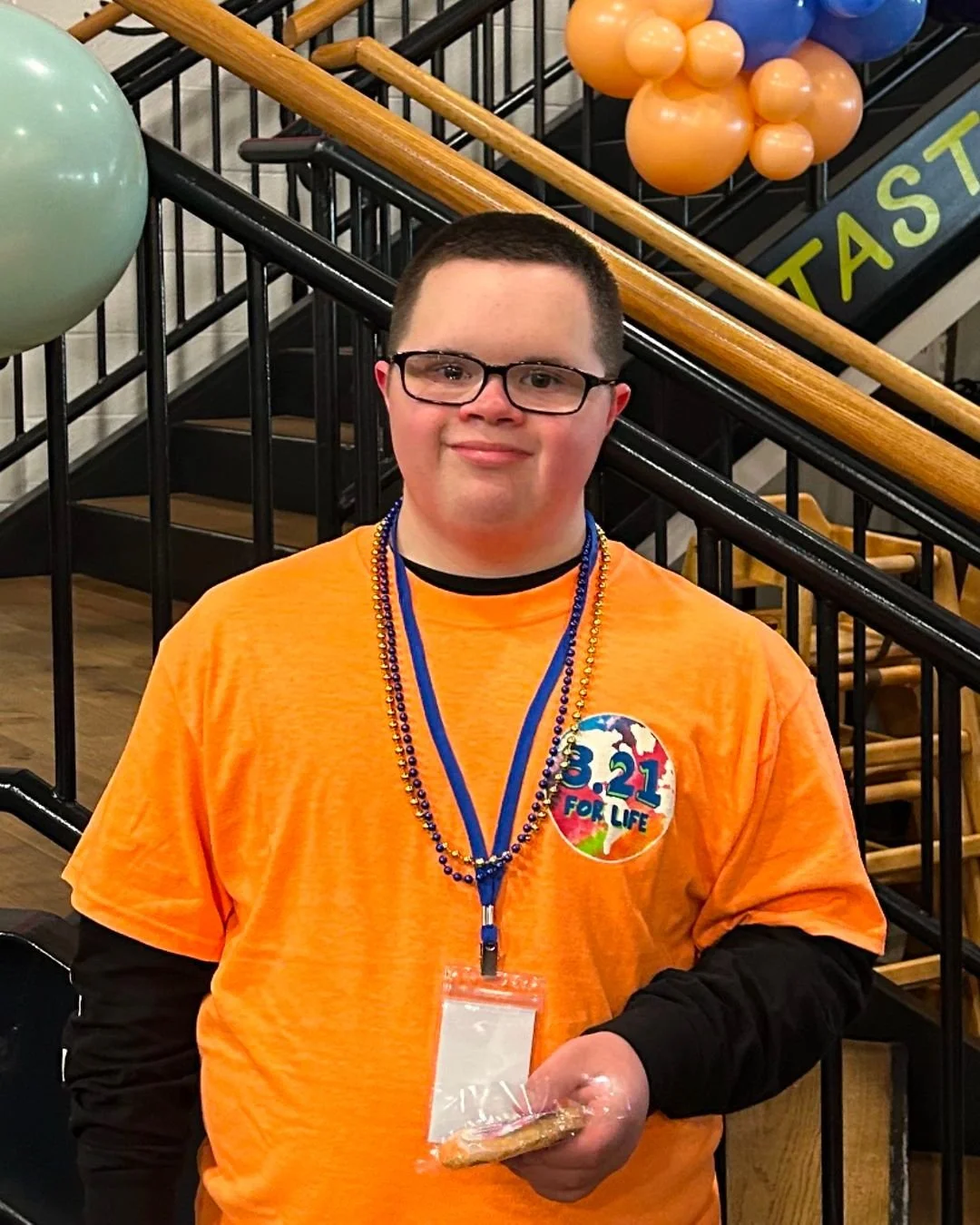 Check-out our STAR spotlight of the week 💙 💛

Tyson enjoys Hershey Heroes Hockey 🏒  Generation Dance 🕺 Hershey Challenger Baseball⚾ He is ALWAYS ready for a good time at our World Down Syndrome Day CELEBRATION 🎉 

Interested in being a STAR spot