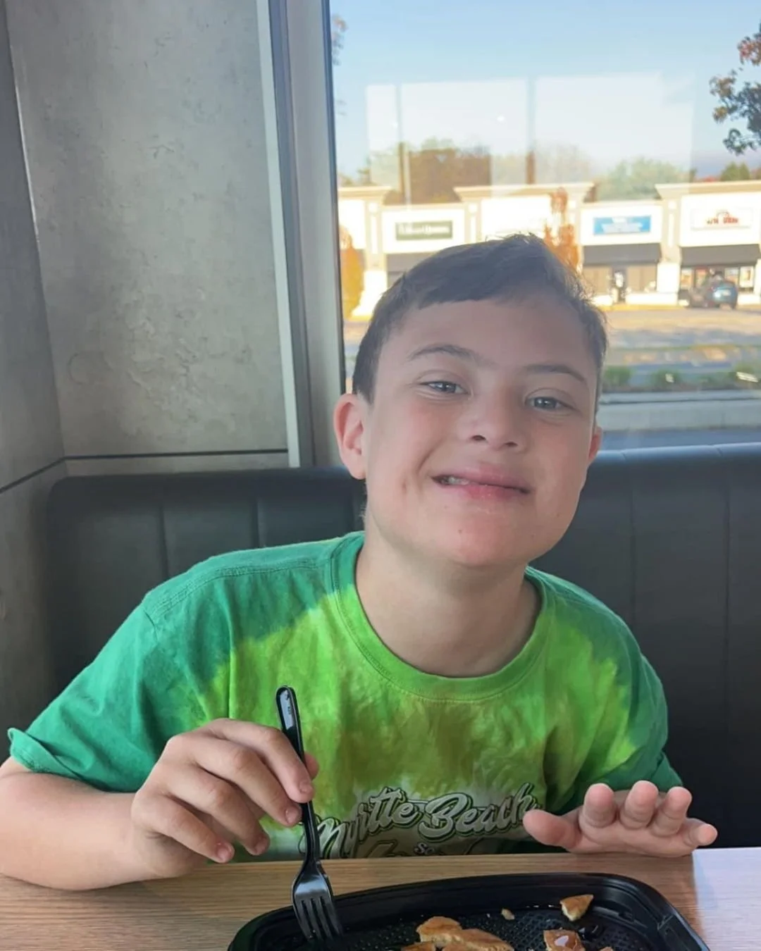 Check-out our STAR spotlight of the week 💙 💛

Trey loves sports, ninja kidz, Roblox and books 📚 He loves making people laugh and hanging out with his cousins😆 He participates in Challenger Baseball ⚾ and starts special Olympics basketball this ye