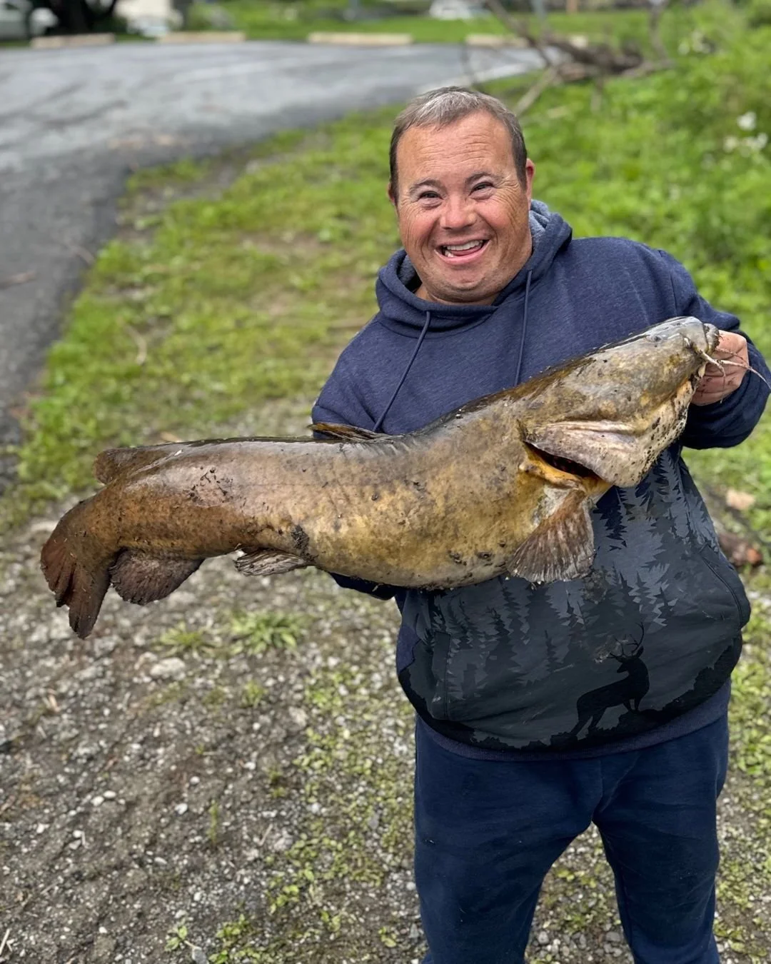 Check-out our STAR spotlight of the week 💙 💛

Matty loves to fish, play Special Olympic sports and spend weekdays out and about with his companion. He has worked at Cracker Barrel for 27 years!! At home he loves to spend time with his family and fr