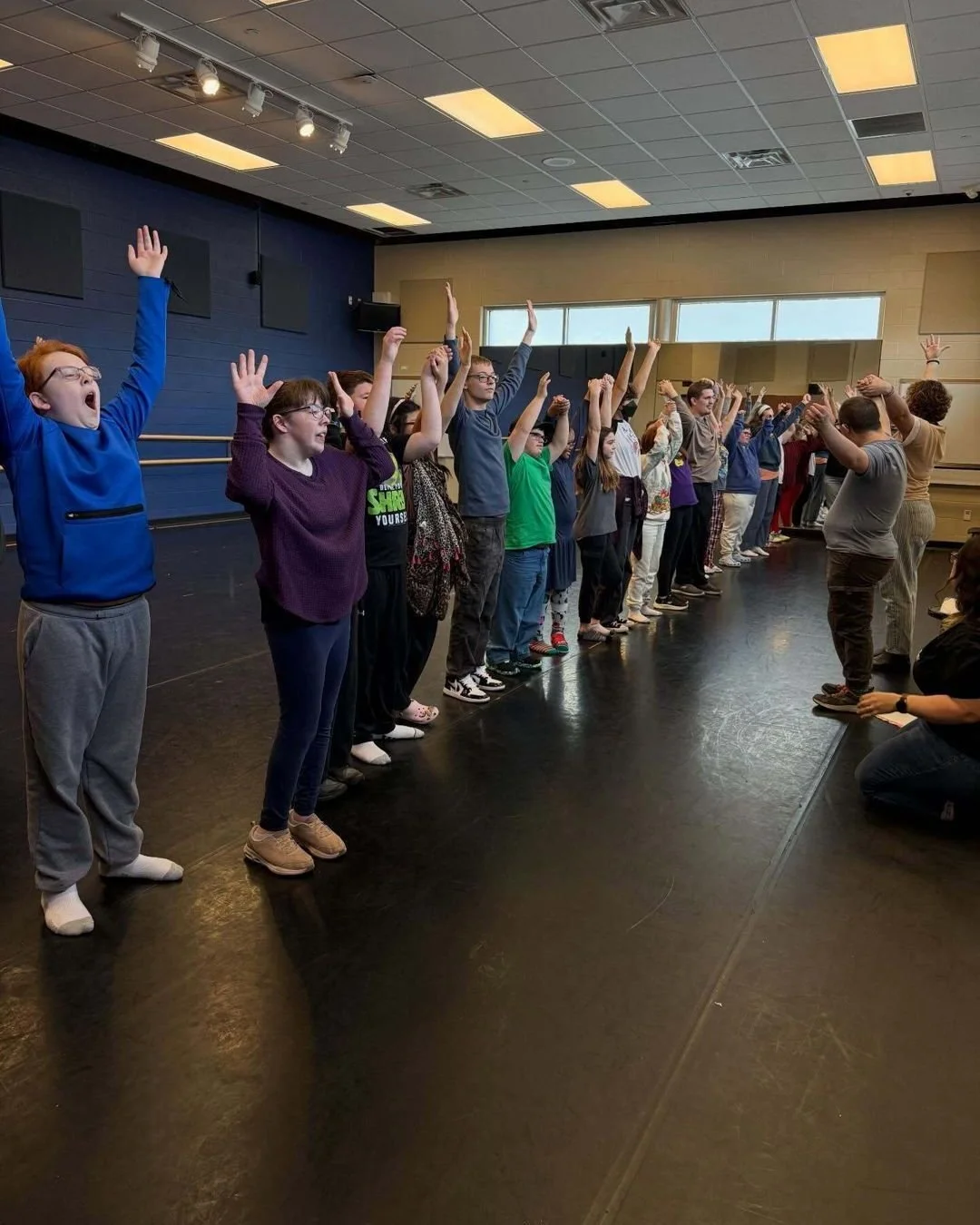 @allintheatrepa has been busy rehearsing for two upcoming shows 🎭 Check-out the details below ⬇️ 

Clara and the Nutcracker
December 13th at 2pm and 7pm
December 14th at 2pm
United Methodist Church - 29 E Walnut St. Lancaster

Shrek the Musical Kids