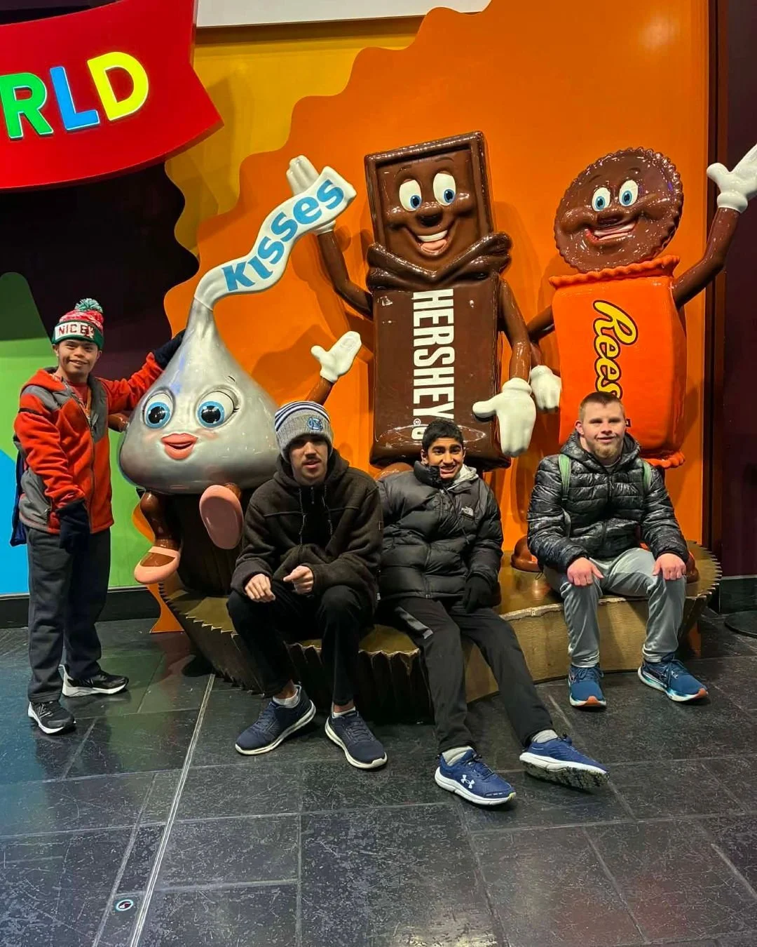 The @aaronsacres older group enjoyed a cold but festive evening @hersheypark Christmas Candylane earlier this month 🎄 Shout-out to the @hersheysoccerclub and various Hershey Entertainment employees who donated tickets for this event!!

#321forlifepa