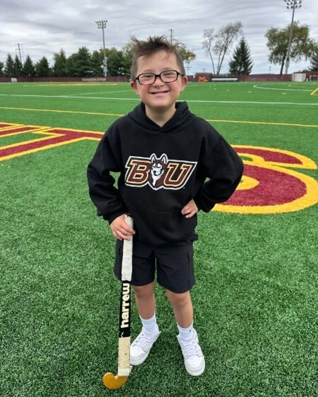 Check-out our STAR spotlight of the week 💙 💛 

Harry loves cheering on both his sister and cousins while they play field hockey 📣  He is following in their footsteps and enjoys playing lots of different sports too - he tried skiing for the first t