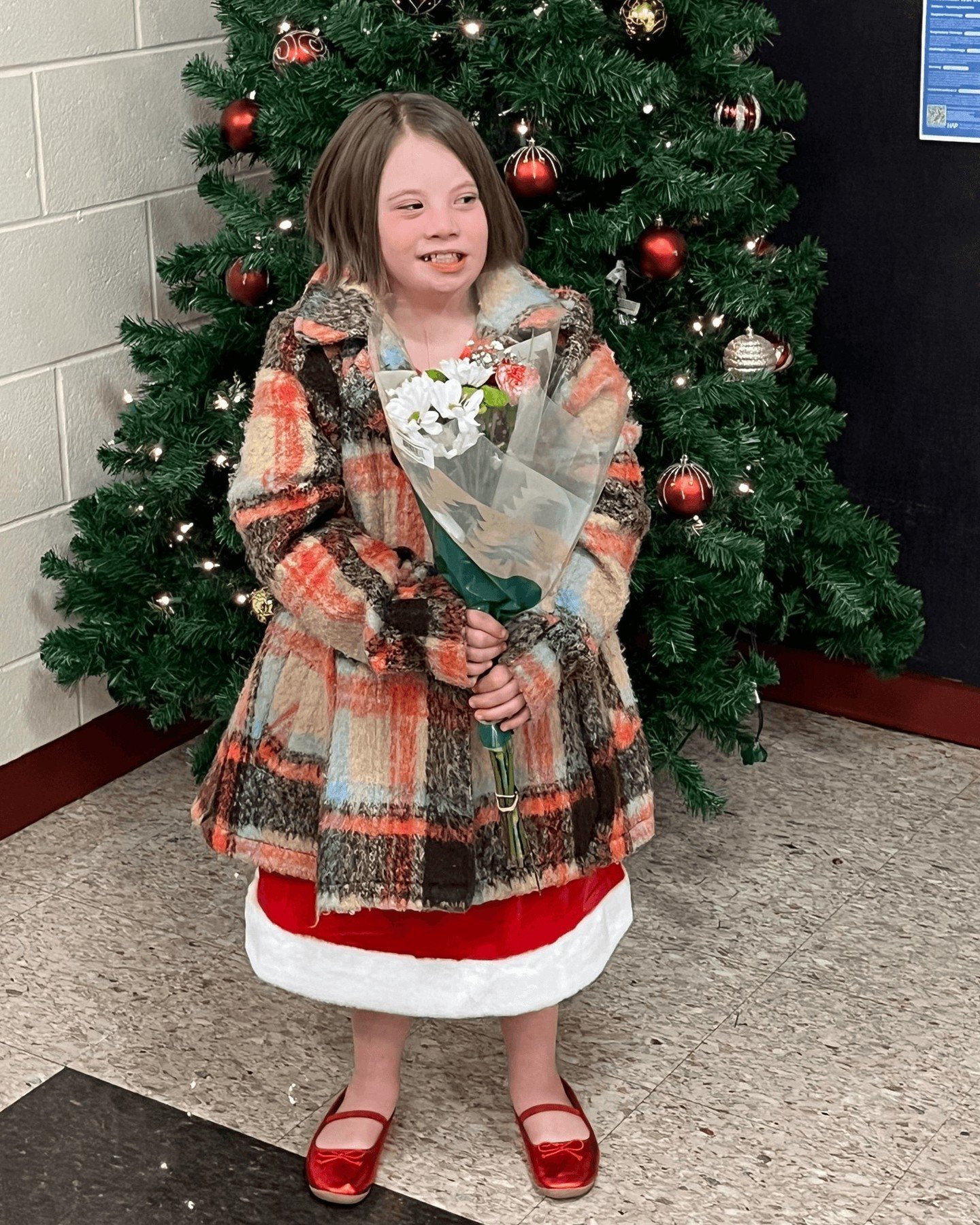 Check-out our STAR spotlight of the week 💙 💛

Clover enjoys watching her favorite shows, acting, and singing 🎬️ 
She loves Unicorns and Taylor Swift 🦄 
and is ALWAYS ready with a hug for her family and friends 🤗 

Interested in being a STAR spot