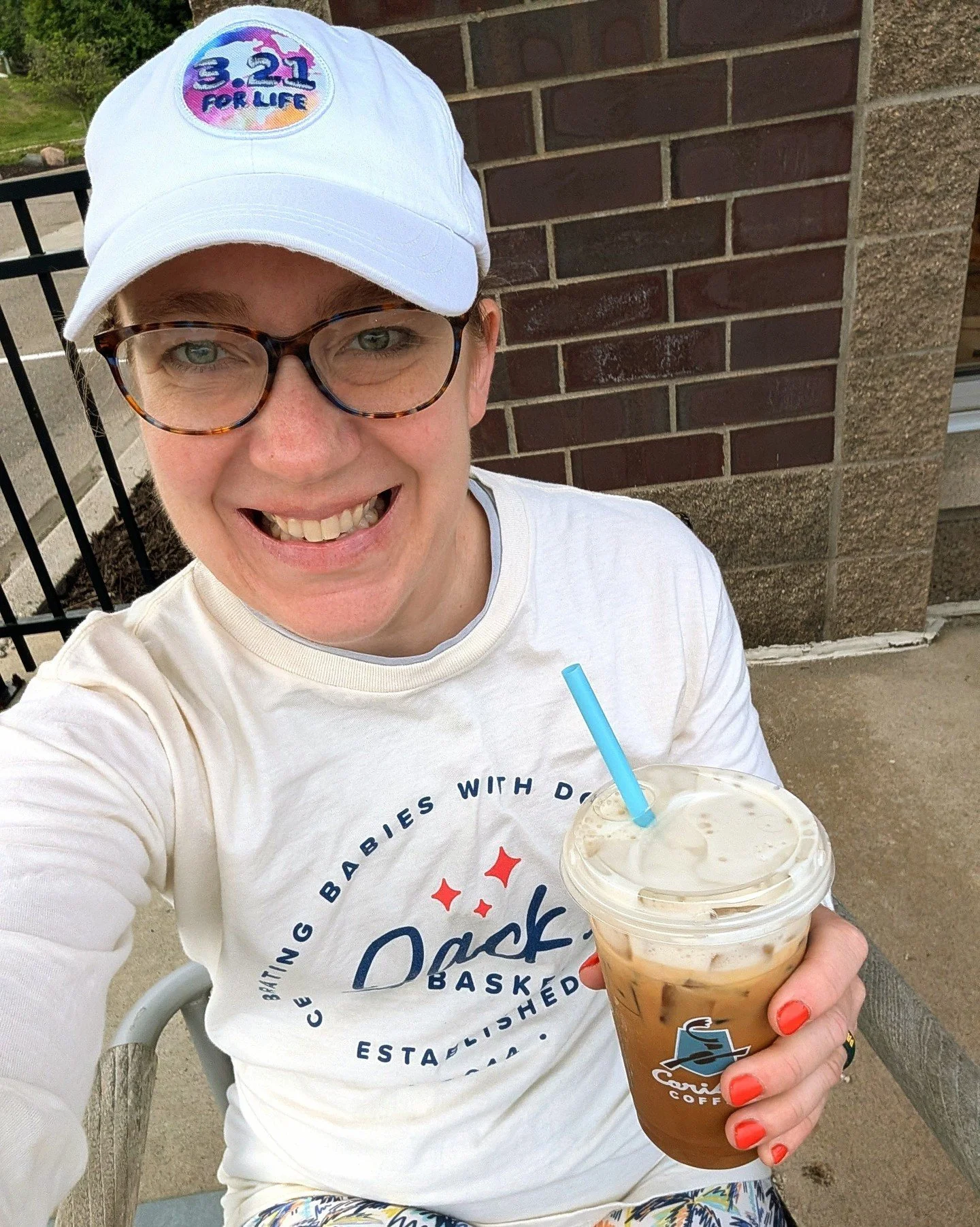 Lauren, a member of our Executive Committee, traveled to Minnesota with her 3.21 For Life gear 🌎️ Did you know she is employed as the Medical Education Coordinator for one of our grant recipients, @jacksbasket? Their headquarters is located in Minne