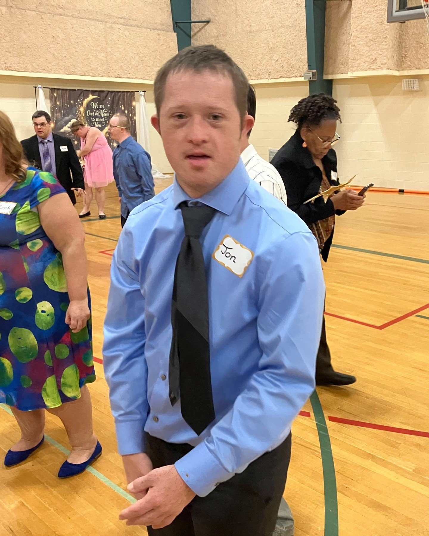 Check-out our STAR spotlight of the week 💙 💛

Jonathan loves all sports - he participates in soccer, floor hockey and basketball ⚽️ 🏒 🏀 He loves to dance 🕺 Jonathan enjoys spending time with his friends and family, especially his Grammy ❤️ We wr