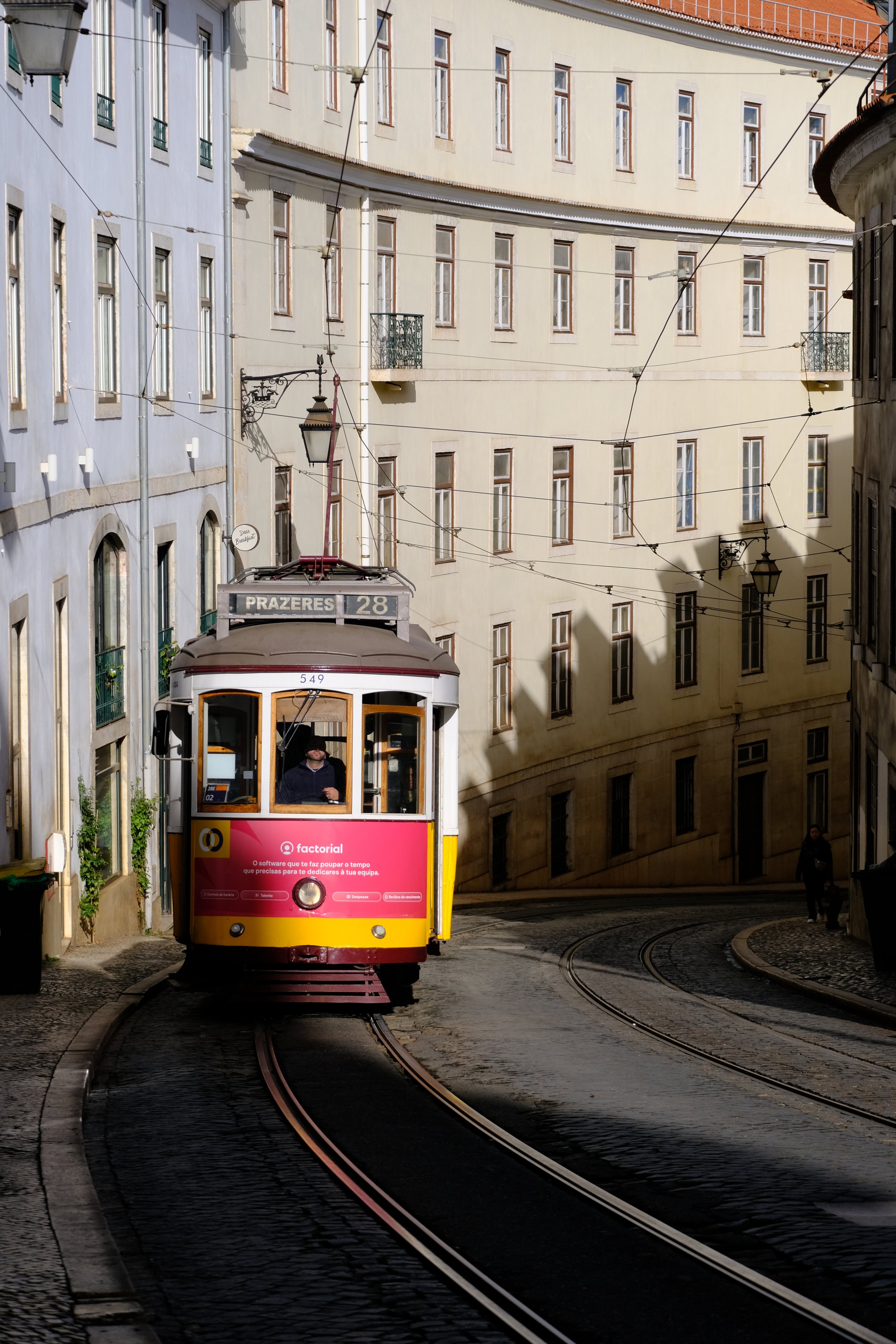 Lisbon trolley on a curve.JPG