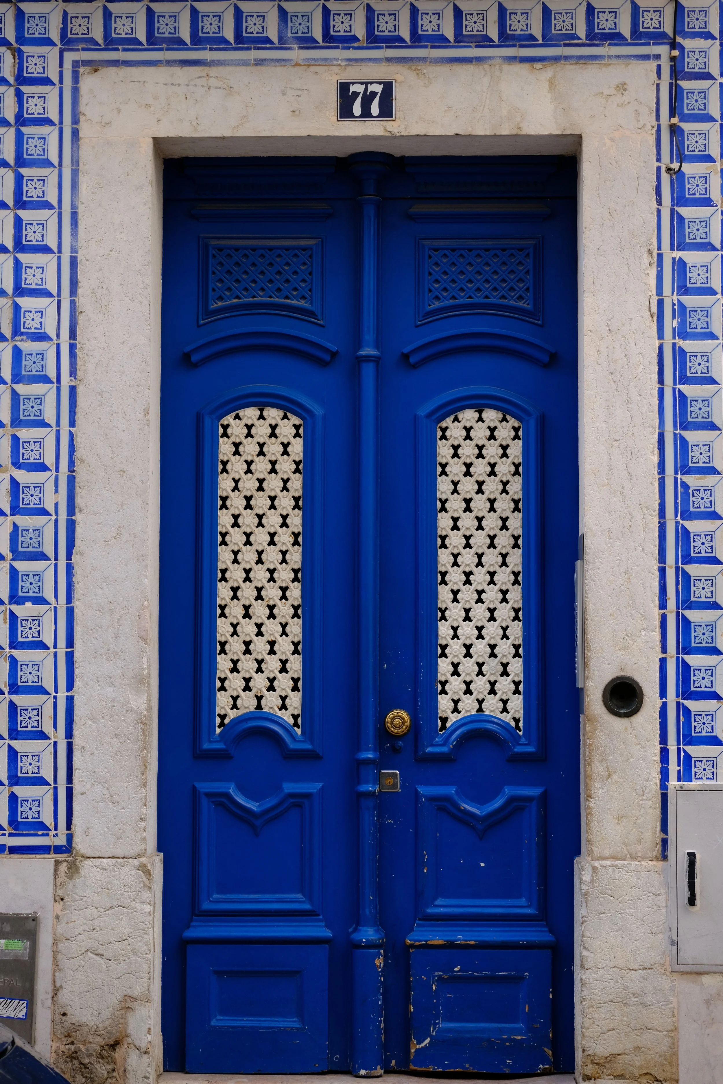 Blue doors blue tiles.JPG