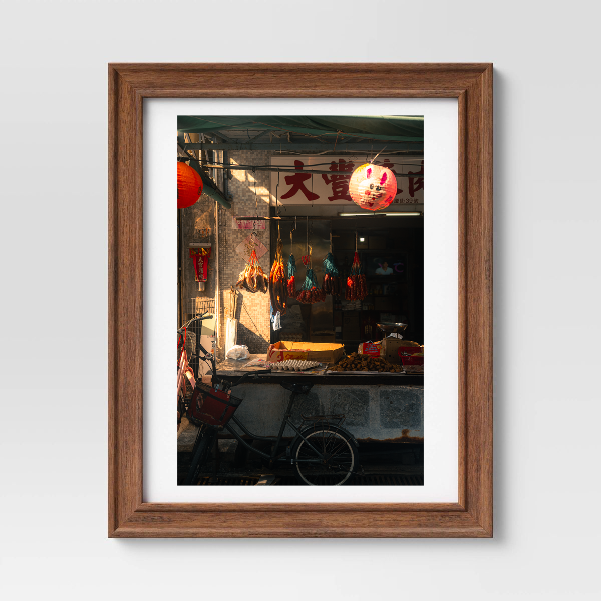 hktaio-frame.png