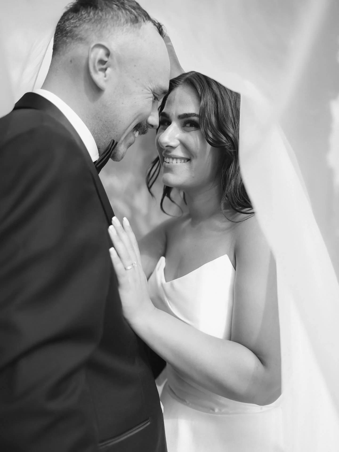 Tiffany and Liam met through a tangle of familiar faces, where friendship came first, followed by a first date at the beach. There was a sunset, a pier, and the sweetest first kiss that almost didn&rsquo;t happen (but for all our sakes, it did).

10 