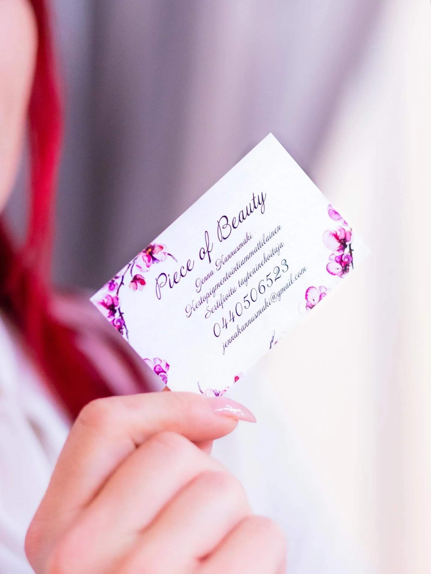 Brand pictures for @pieceofbeautybrows 

Beauty is her business💋