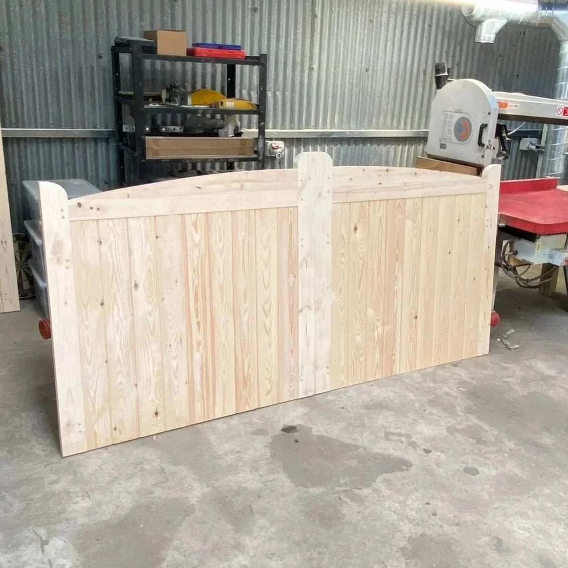 Wooden Curved Top Driveway Gates - Tongue & Groove - 'Crescent'