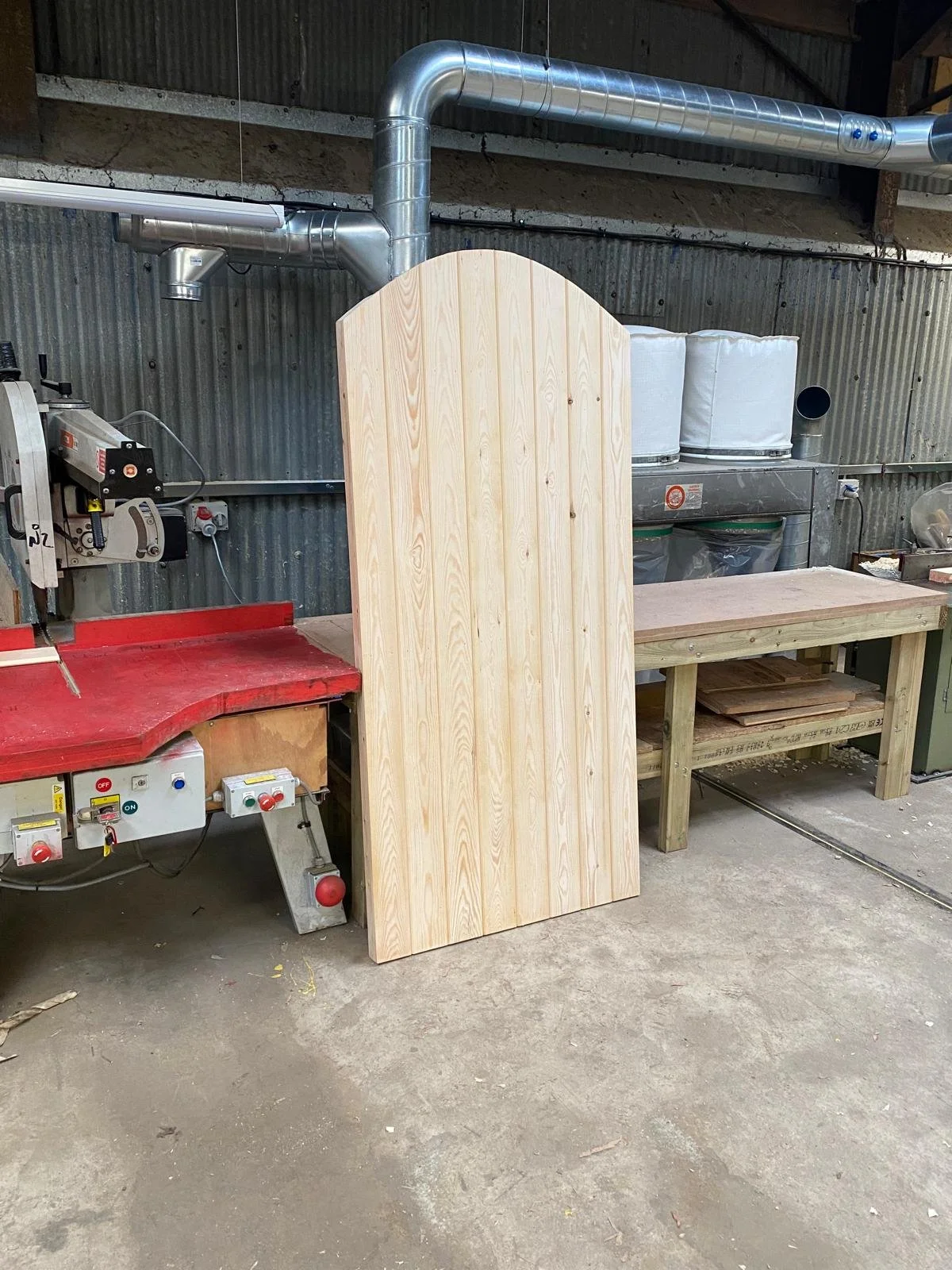 Wooden Flat Top Pedestrian Gate - Full Boarded - Tongue & Groove - 'Crescent'