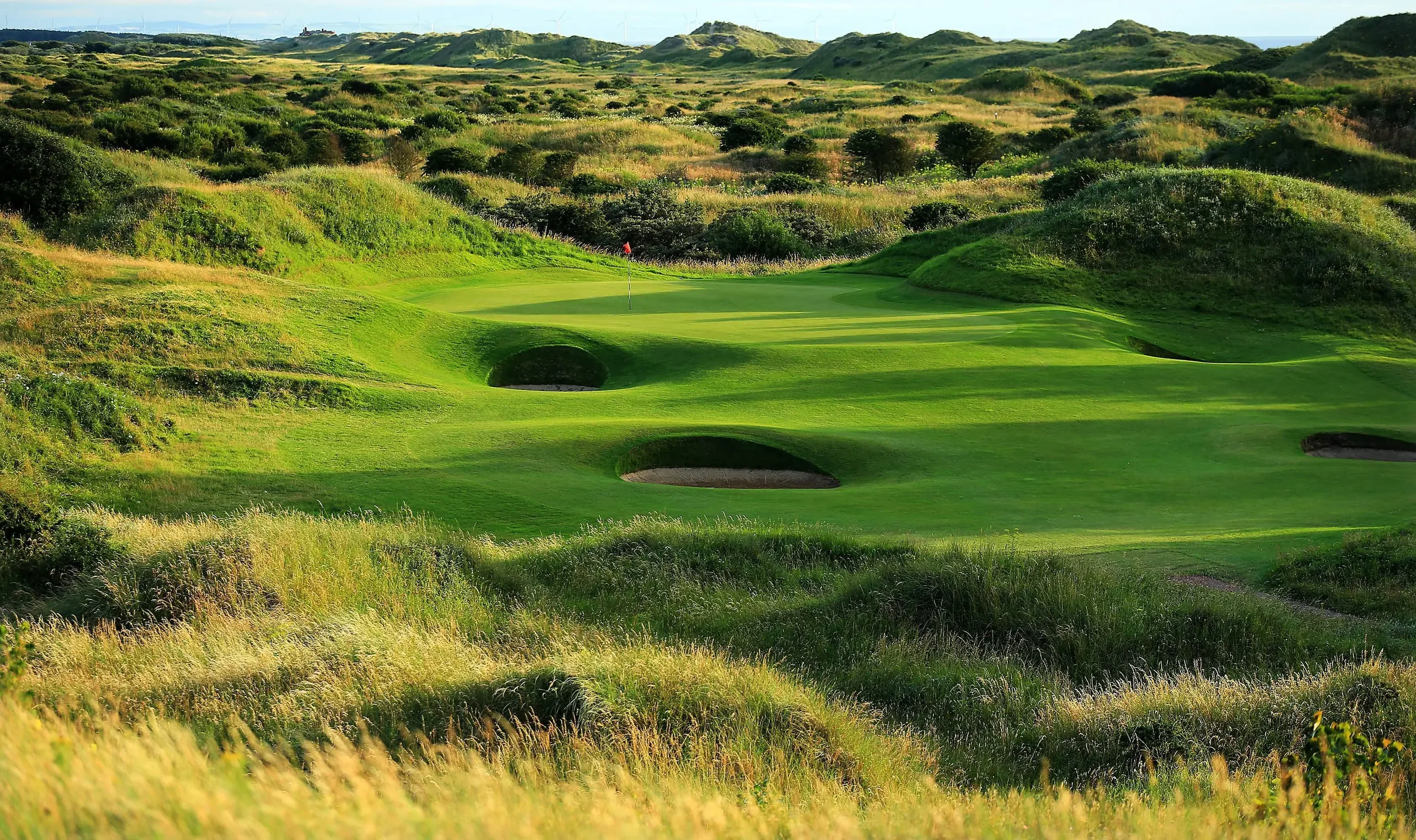 No Golf Friends? How to Find People to Play With in the UK &amp; Ireland (Without Joining a Club)