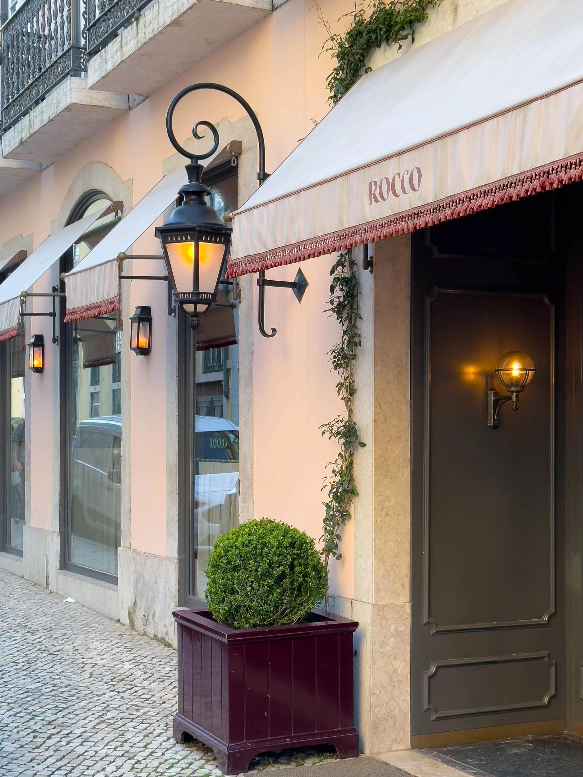 Rocco restaurant-8.jpg