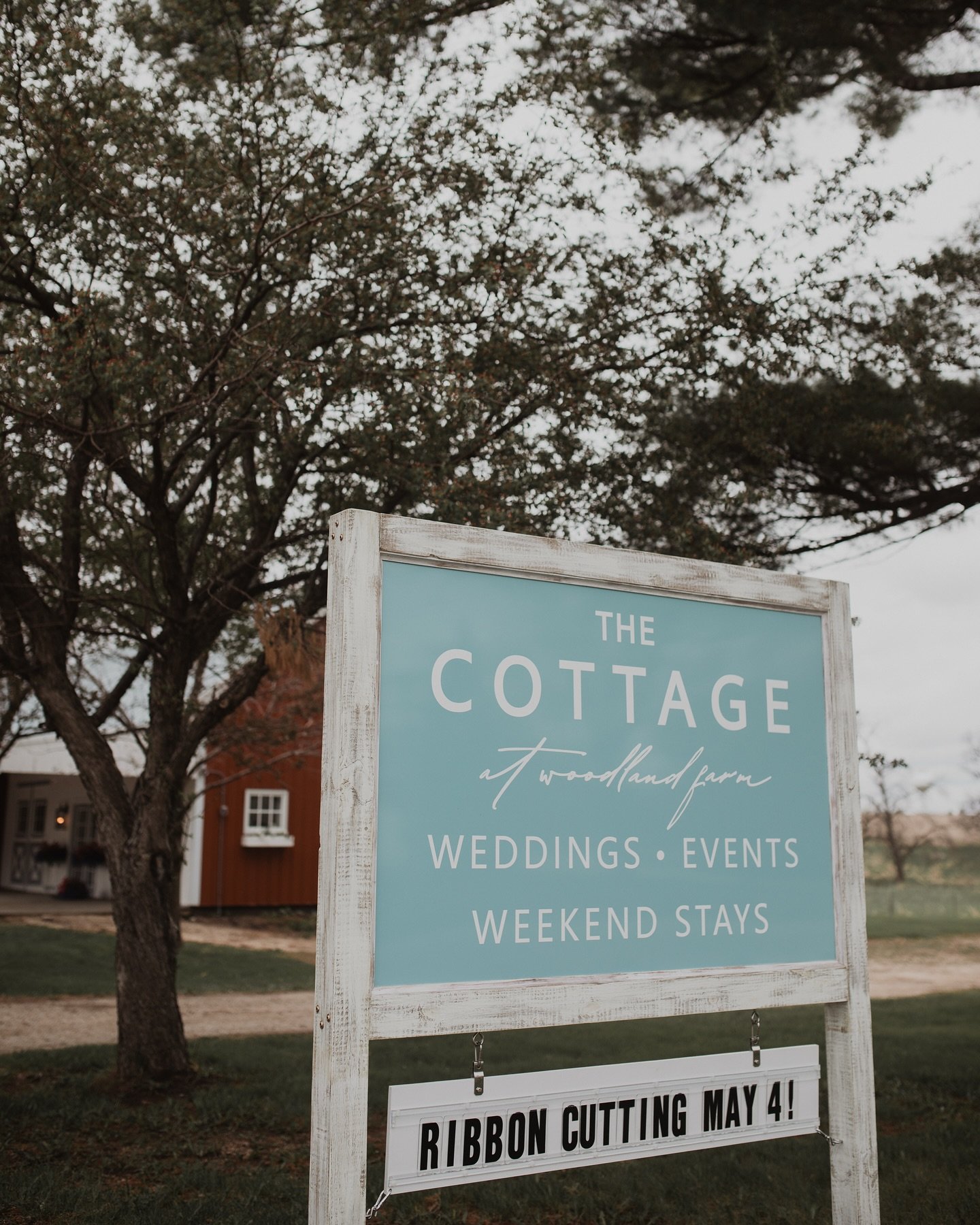 If you ask us, we are pretty darn happy with how our sign turned out ✨